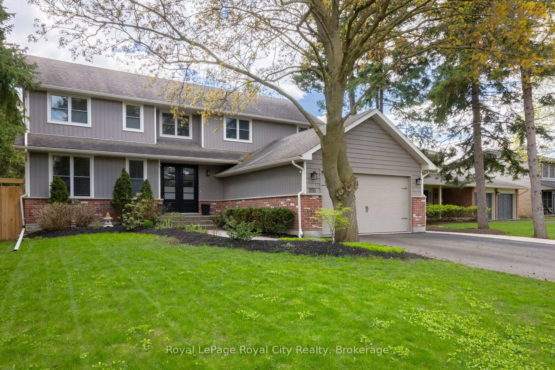 Photo 48 of 255 Normandy Avenue, Waterloo, Lincoln Village — HOMEH
