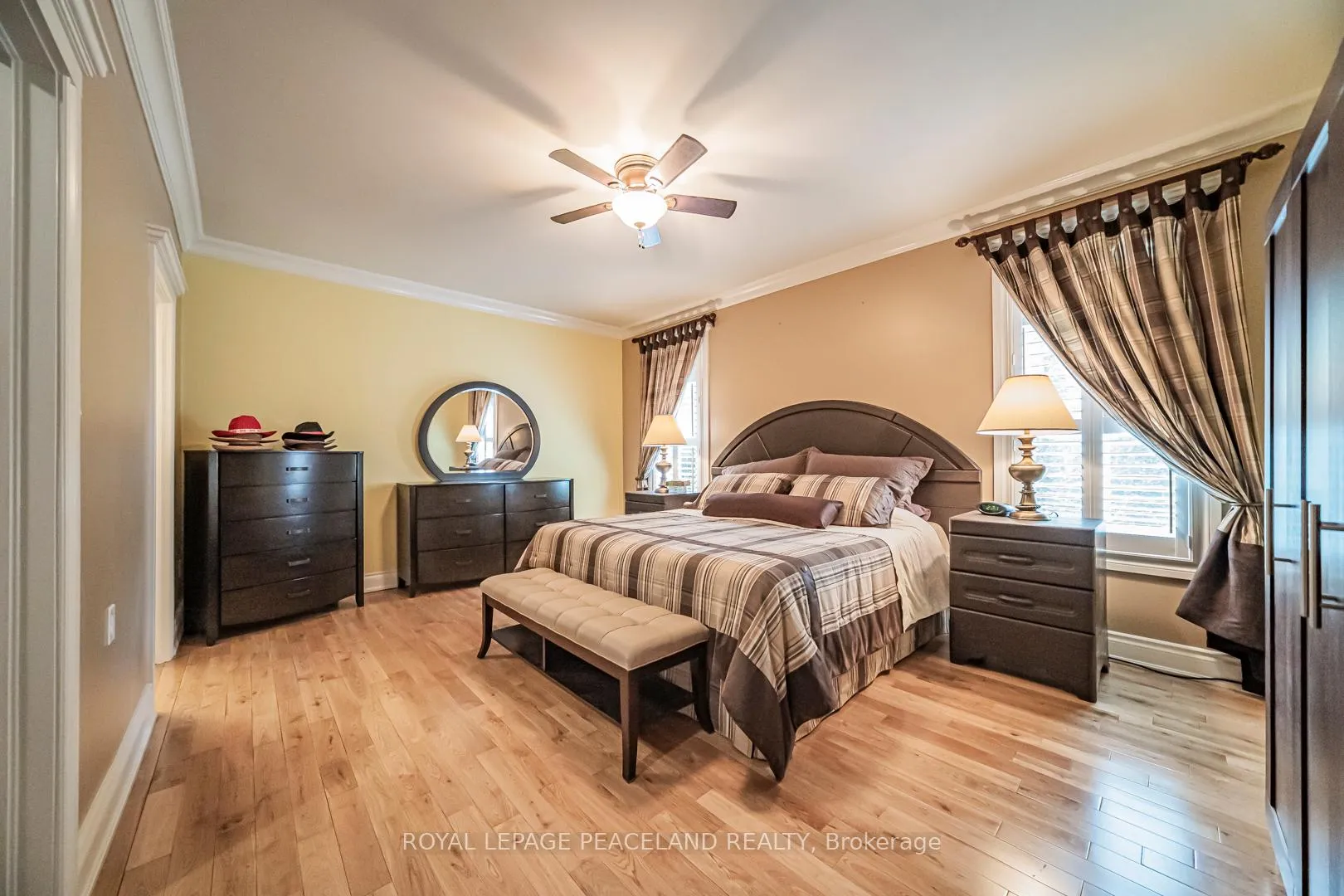 Photo 28 of Unit 11, 5595 Drummond Road, Niagara Falls, Hospital — HOMEH