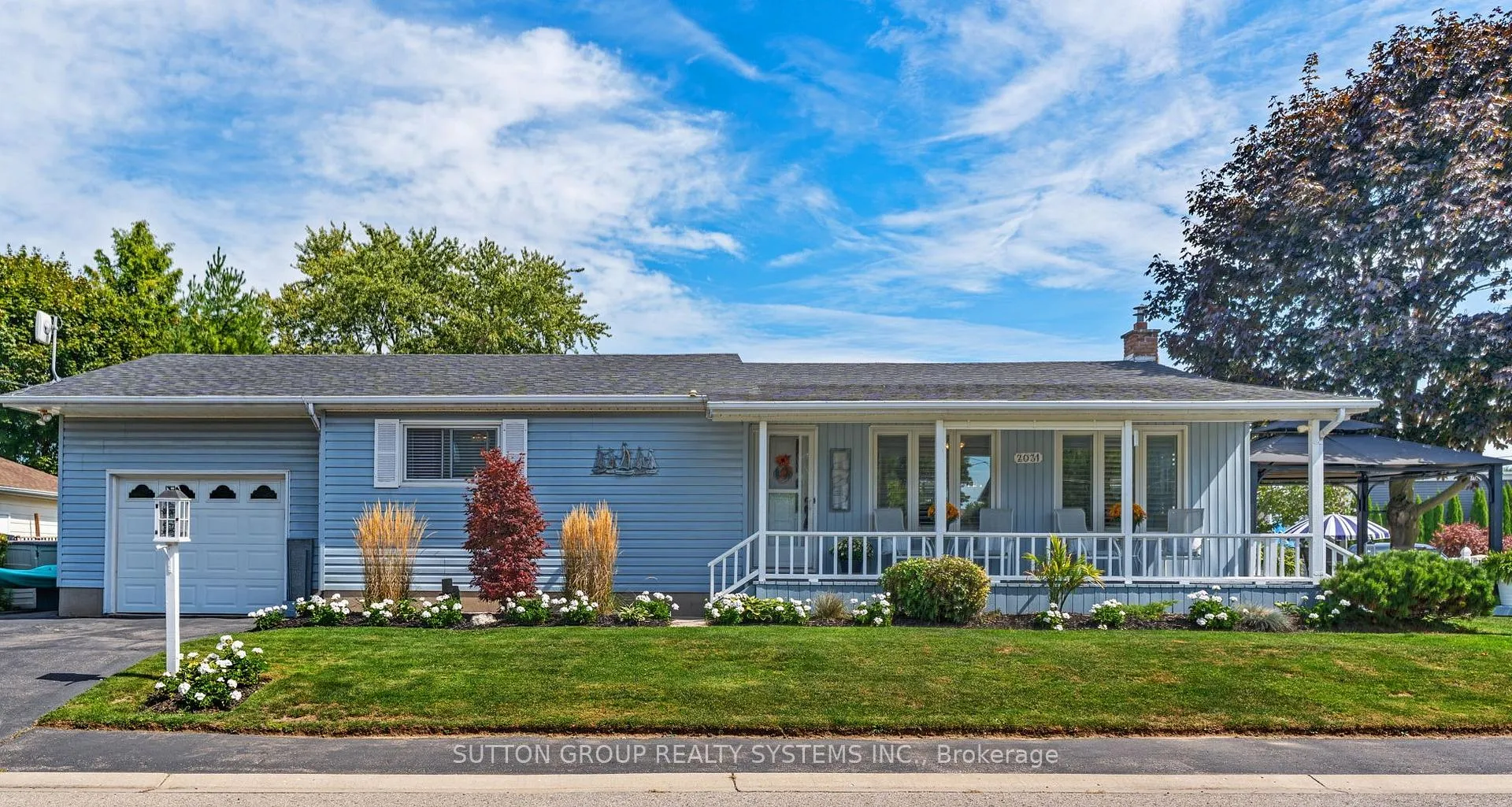 Front of 2031 Erie Street