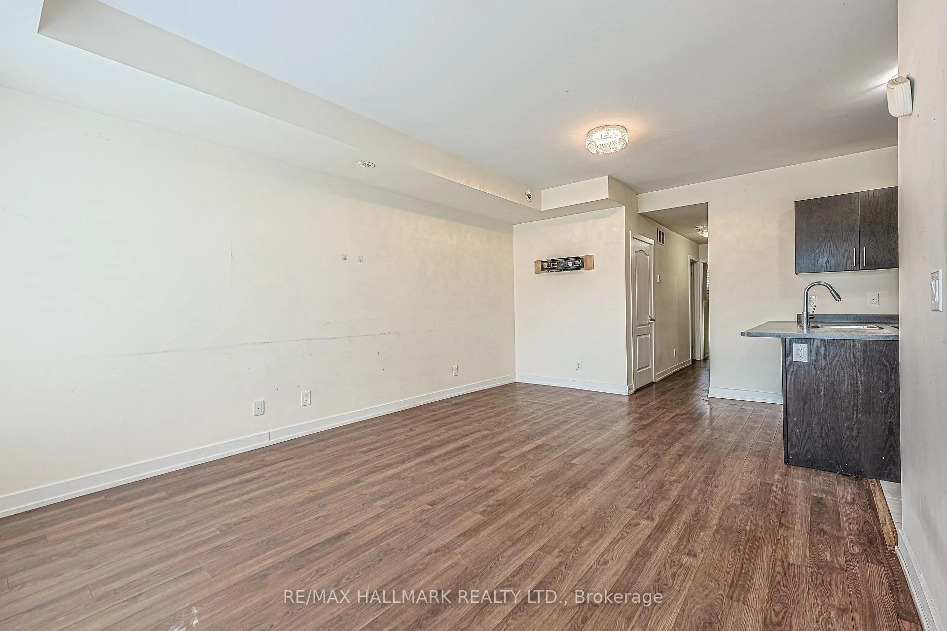 Photo 6 of Unit 609, 50 Dunsheath Way, Markham, Cornell — HOMEH