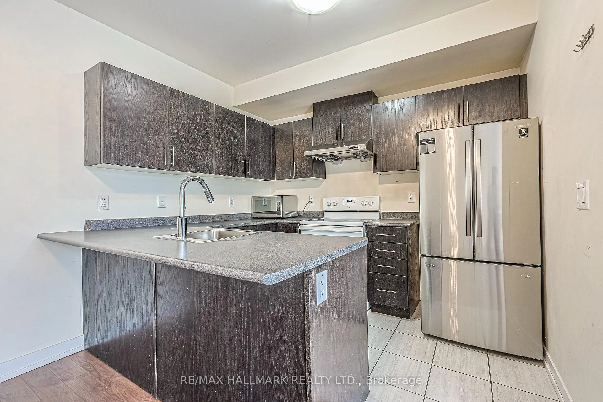 Photo 10 of Unit 609, 50 Dunsheath Way, Markham, Cornell — HOMEH