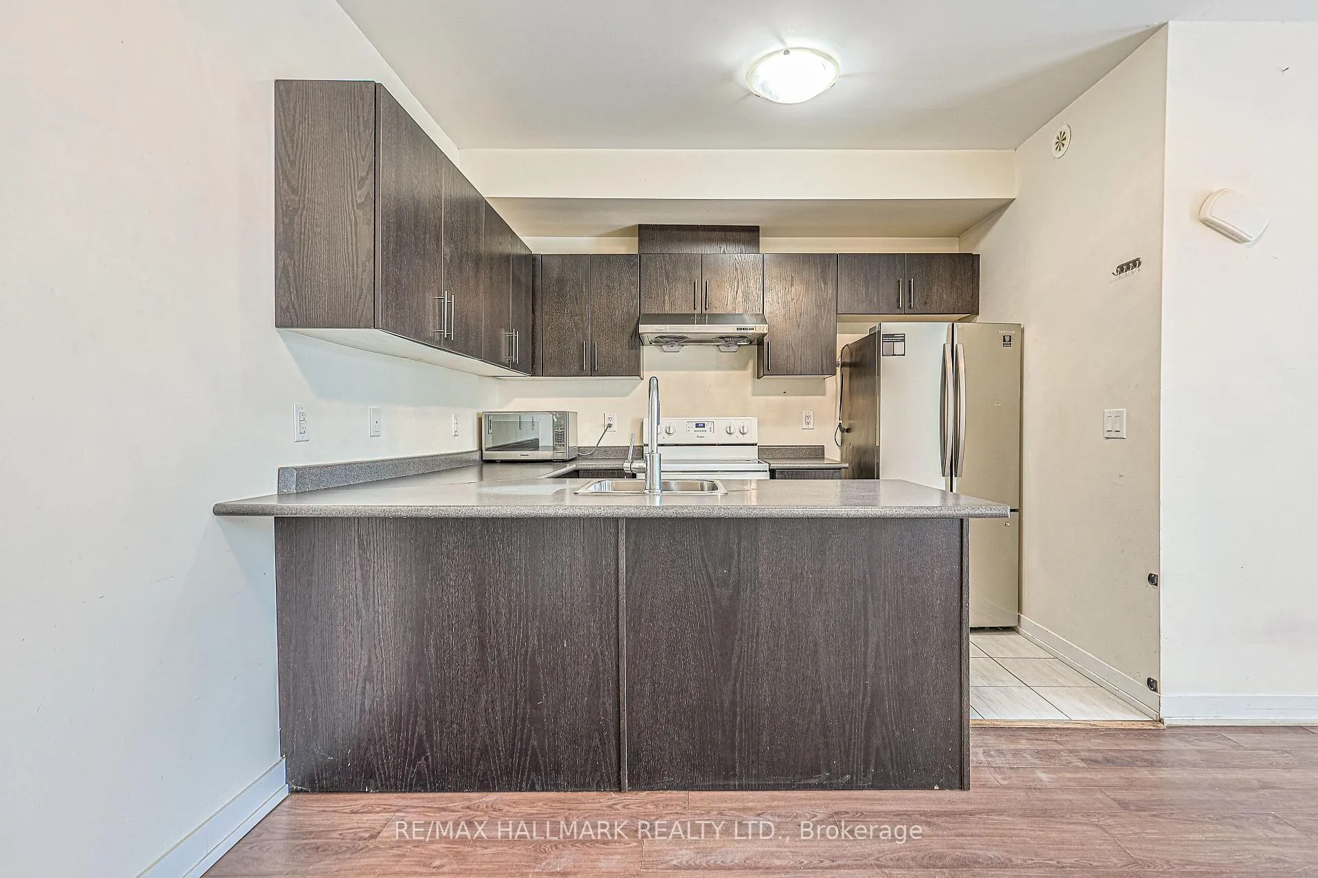 Photo 11 of Unit 609, 50 Dunsheath Way, Markham, Cornell — HOMEH