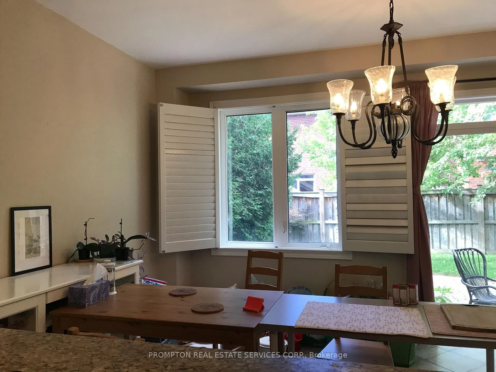 Photo 4 of 278 Dalgleish Gardens, Milton, Scott — HOMEH