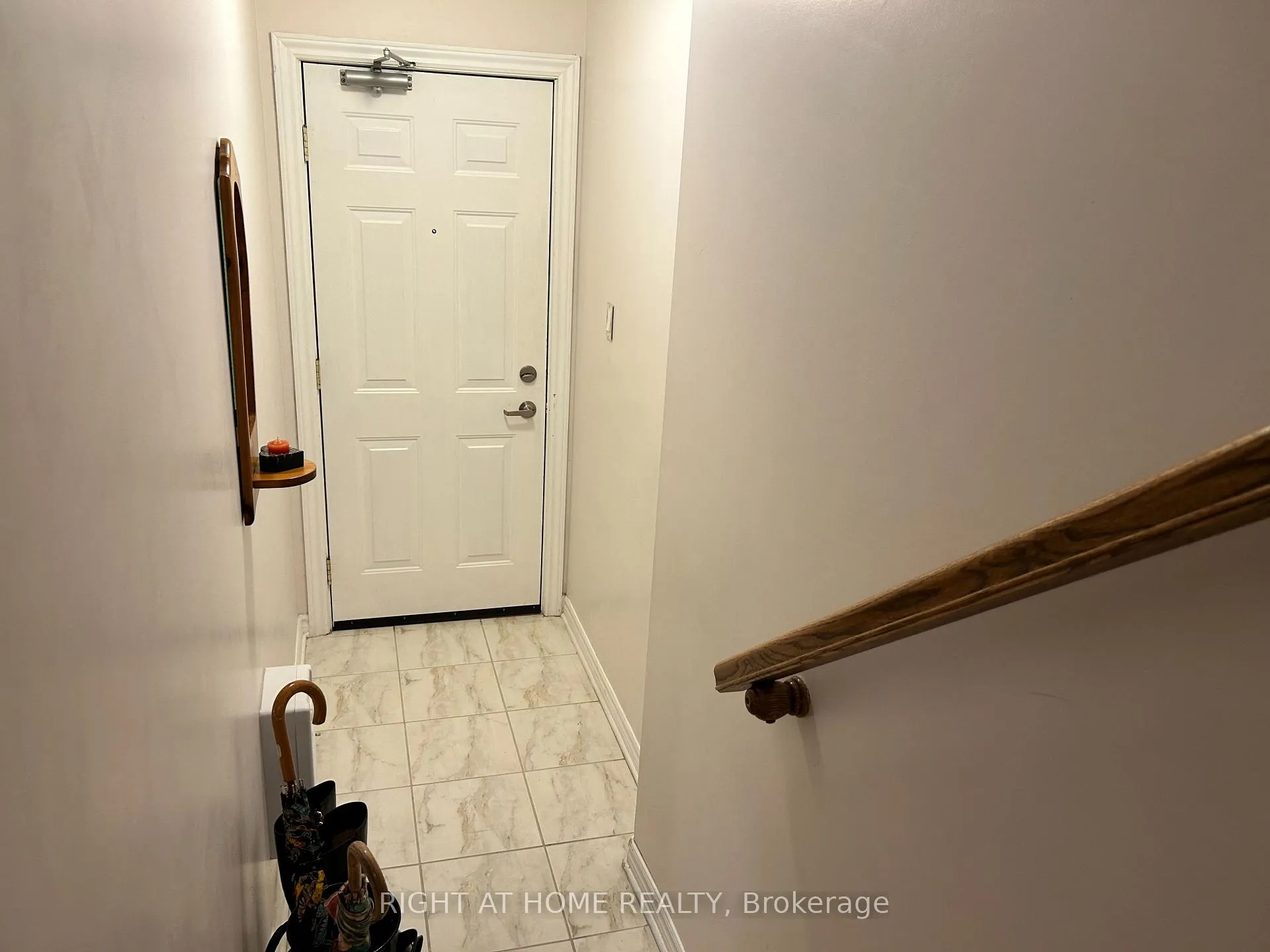 Photo 3 of 389B Chapman Mills Drive, Ottawa, Barrhaven - Strandherd — HOMEH