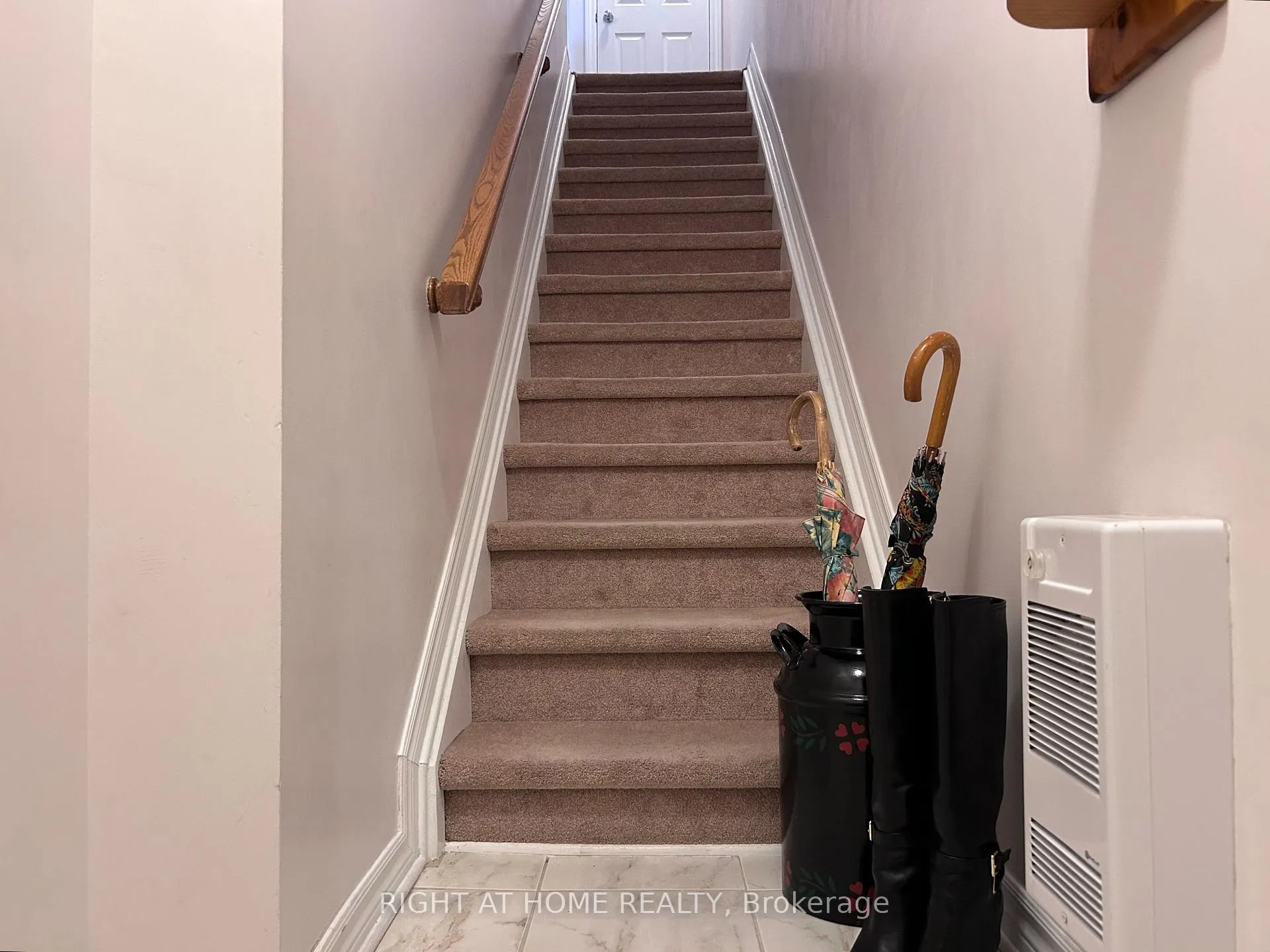 Photo 4 of 389B Chapman Mills Drive, Ottawa, Barrhaven - Strandherd — HOMEH