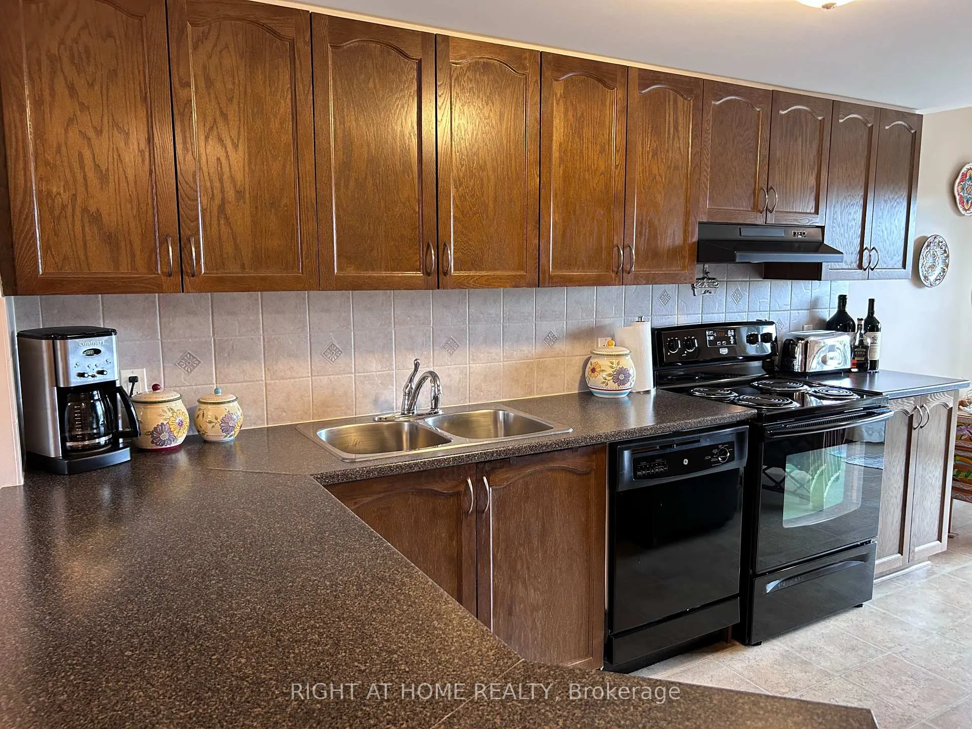 Photo 7 of 389B Chapman Mills Drive, Ottawa, Barrhaven - Strandherd — HOMEH