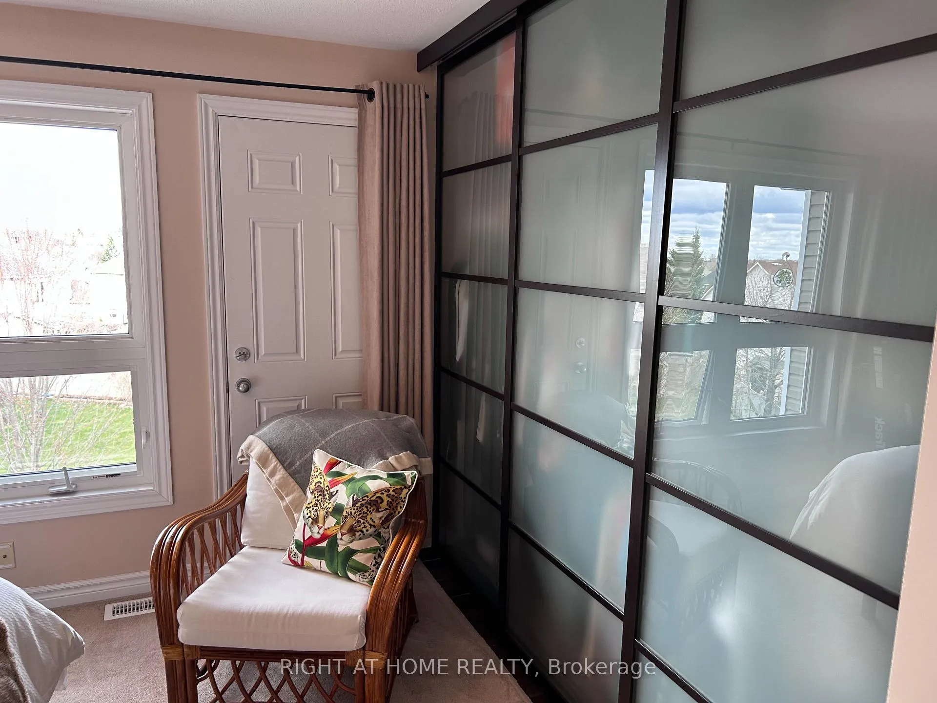 Photo 28 of 389B Chapman Mills Drive, Ottawa, Barrhaven - Strandherd — HOMEH