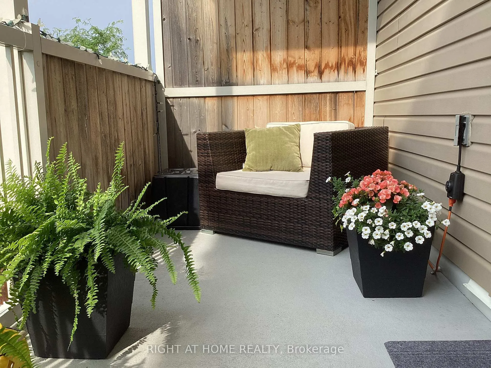 Photo 33 of 389B Chapman Mills Drive, Ottawa, Barrhaven - Strandherd — HOMEH