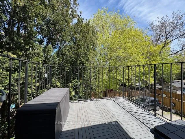 Photo 16 of Unit Upper, 155 Greenwood Avenue, Toronto, Greenwood-Coxwell — HOMEH