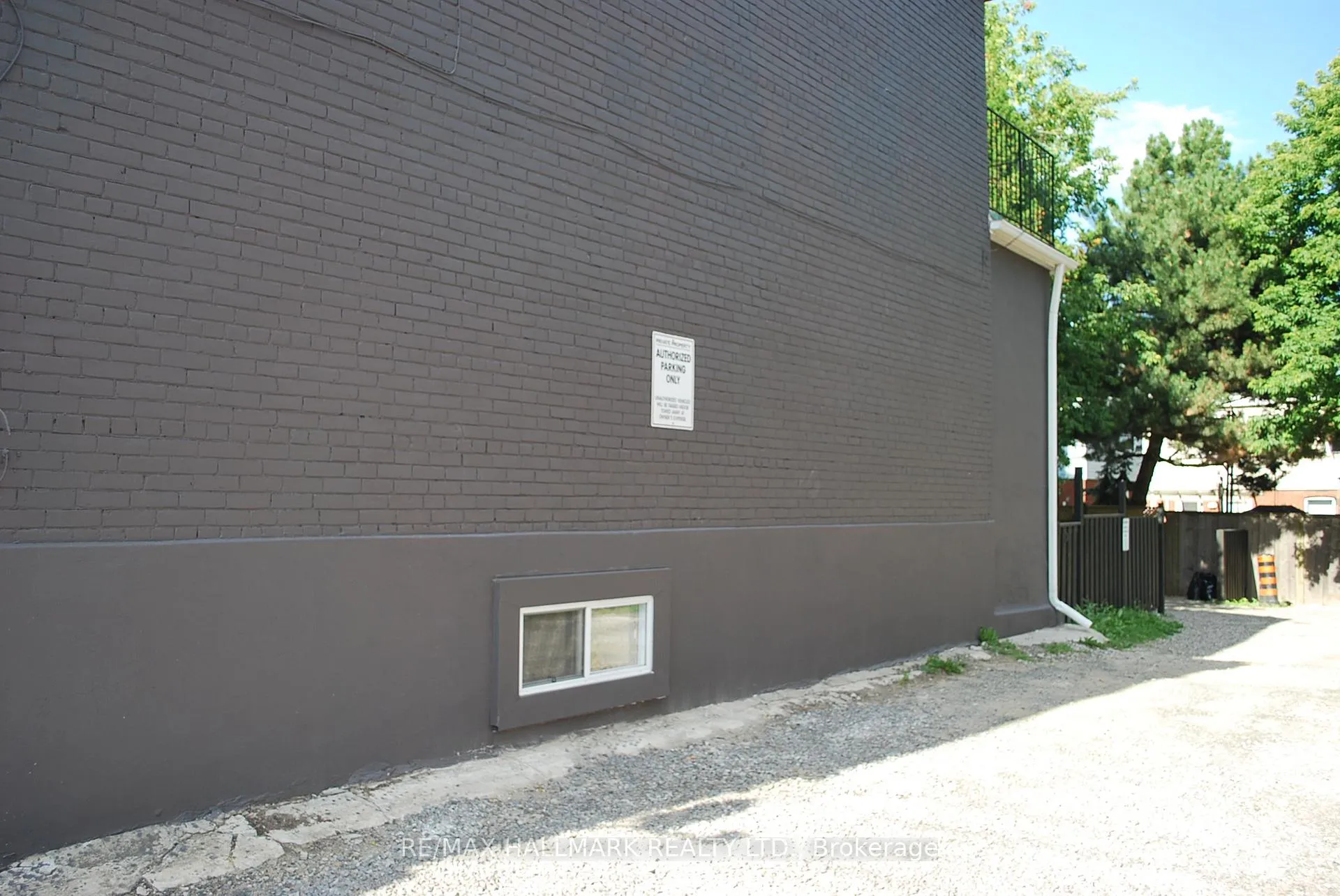 Photo 23 of Unit Upper, 155 Greenwood Avenue, Toronto, Greenwood-Coxwell — HOMEH