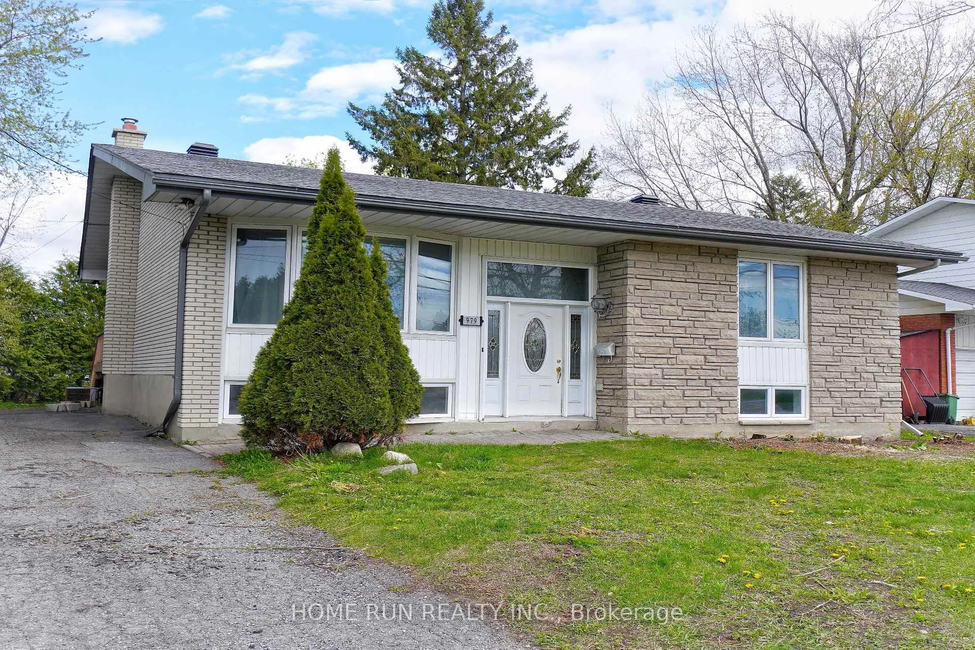 Photo 1 of 979 Blair Road, Ottawa, Cardinal Heights — HOMEH