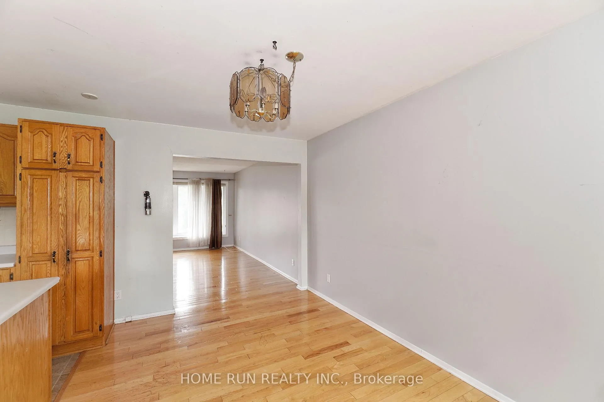 Photo 16 of 979 Blair Road, Ottawa, Cardinal Heights — HOMEH