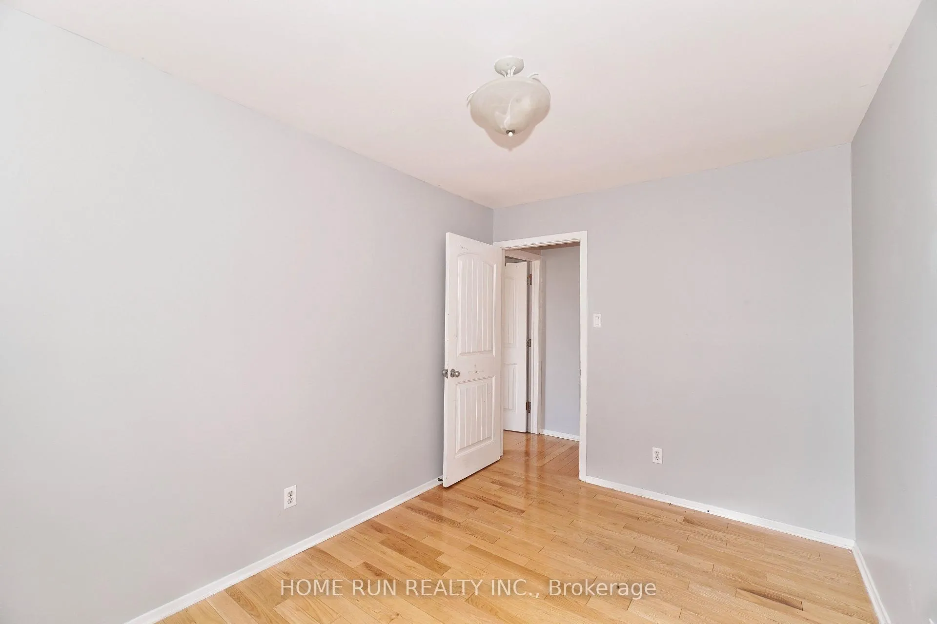 Photo 25 of 979 Blair Road, Ottawa, Cardinal Heights — HOMEH