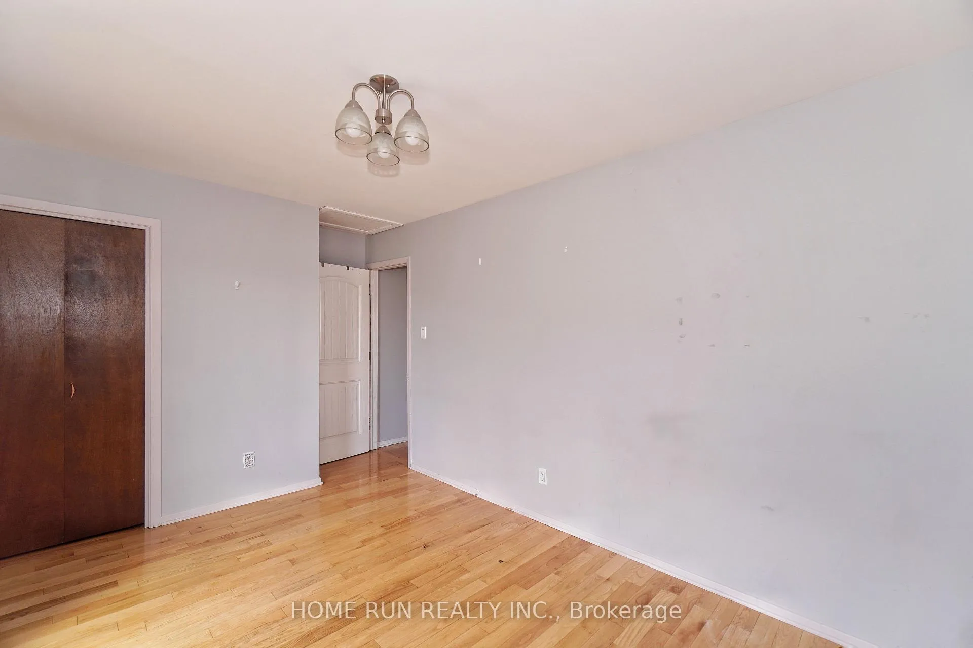 Photo 27 of 979 Blair Road, Ottawa, Cardinal Heights — HOMEH