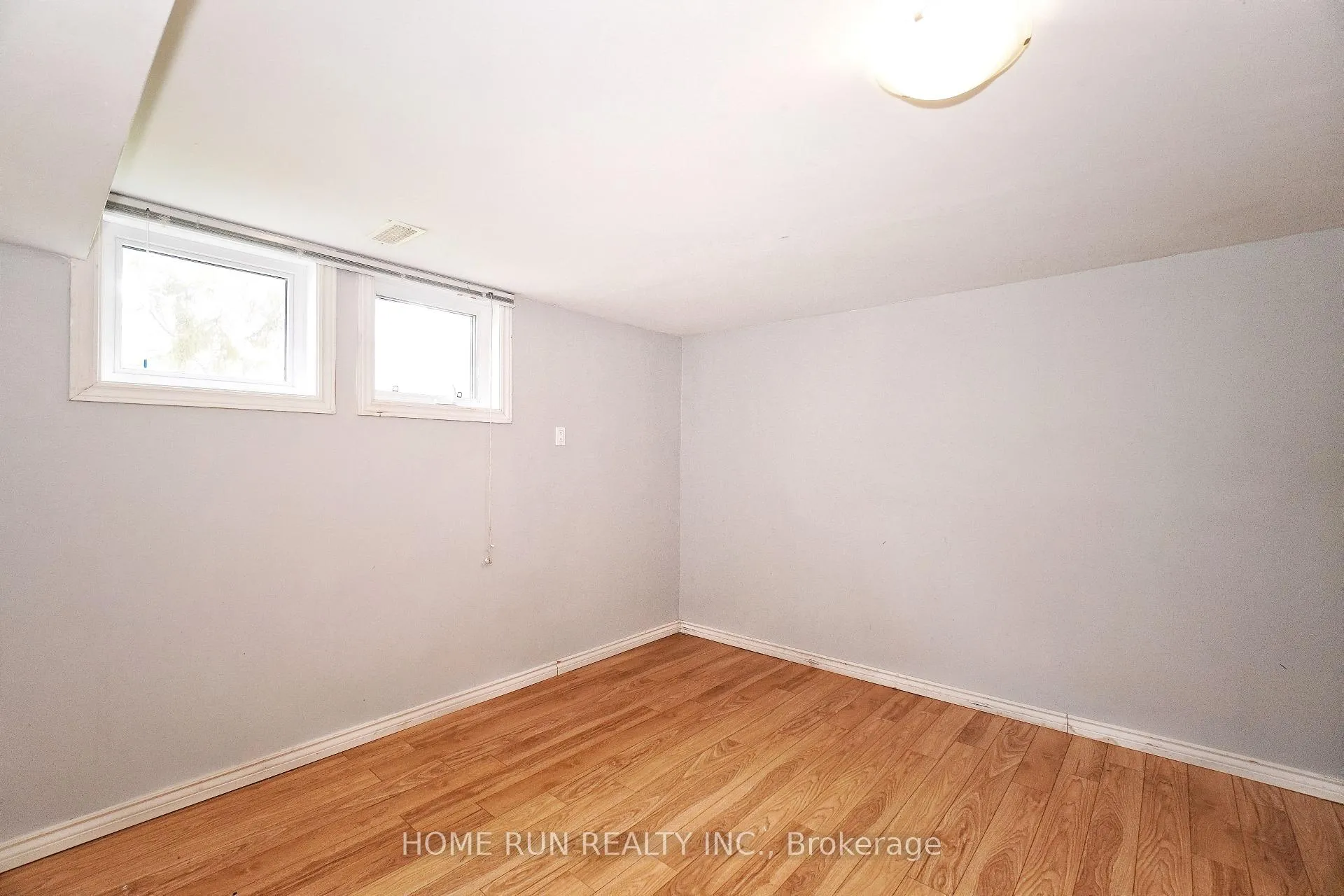 Photo 36 of 979 Blair Road, Ottawa, Cardinal Heights — HOMEH