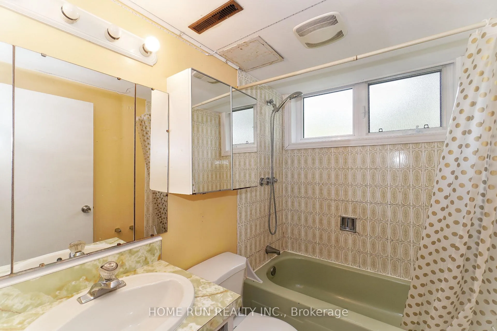 Photo 38 of 979 Blair Road, Ottawa, Cardinal Heights — HOMEH