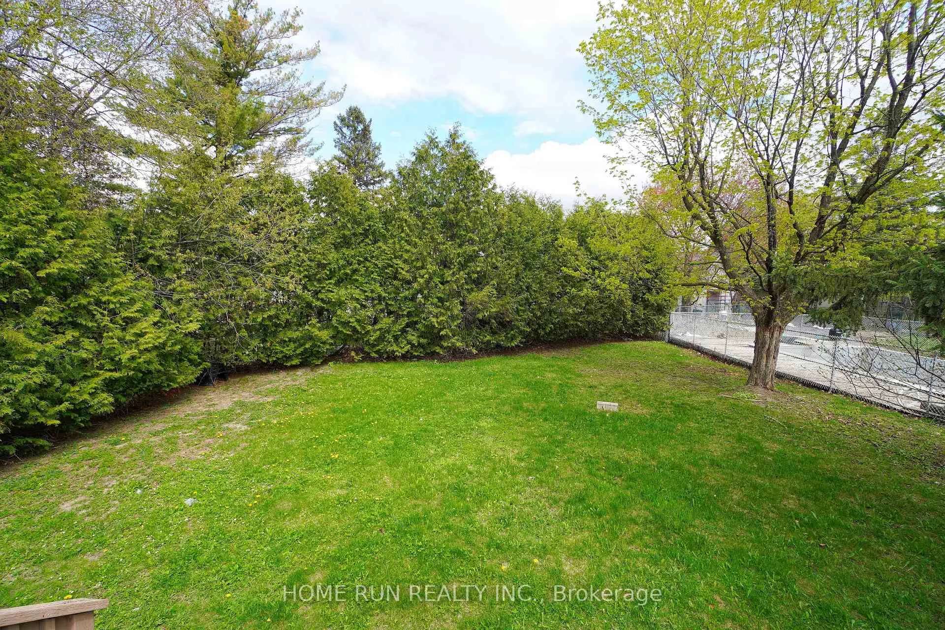 Photo 42 of 979 Blair Road, Ottawa, Cardinal Heights — HOMEH