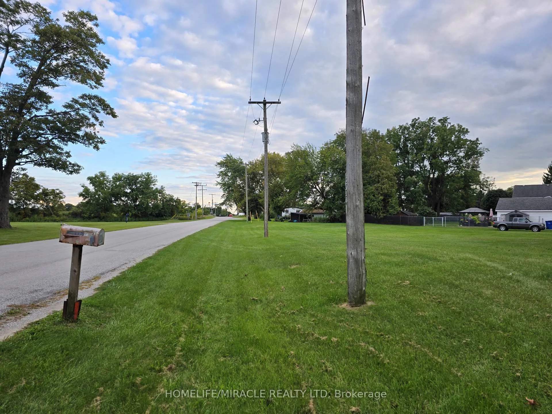 Photo of 000 Oak Street