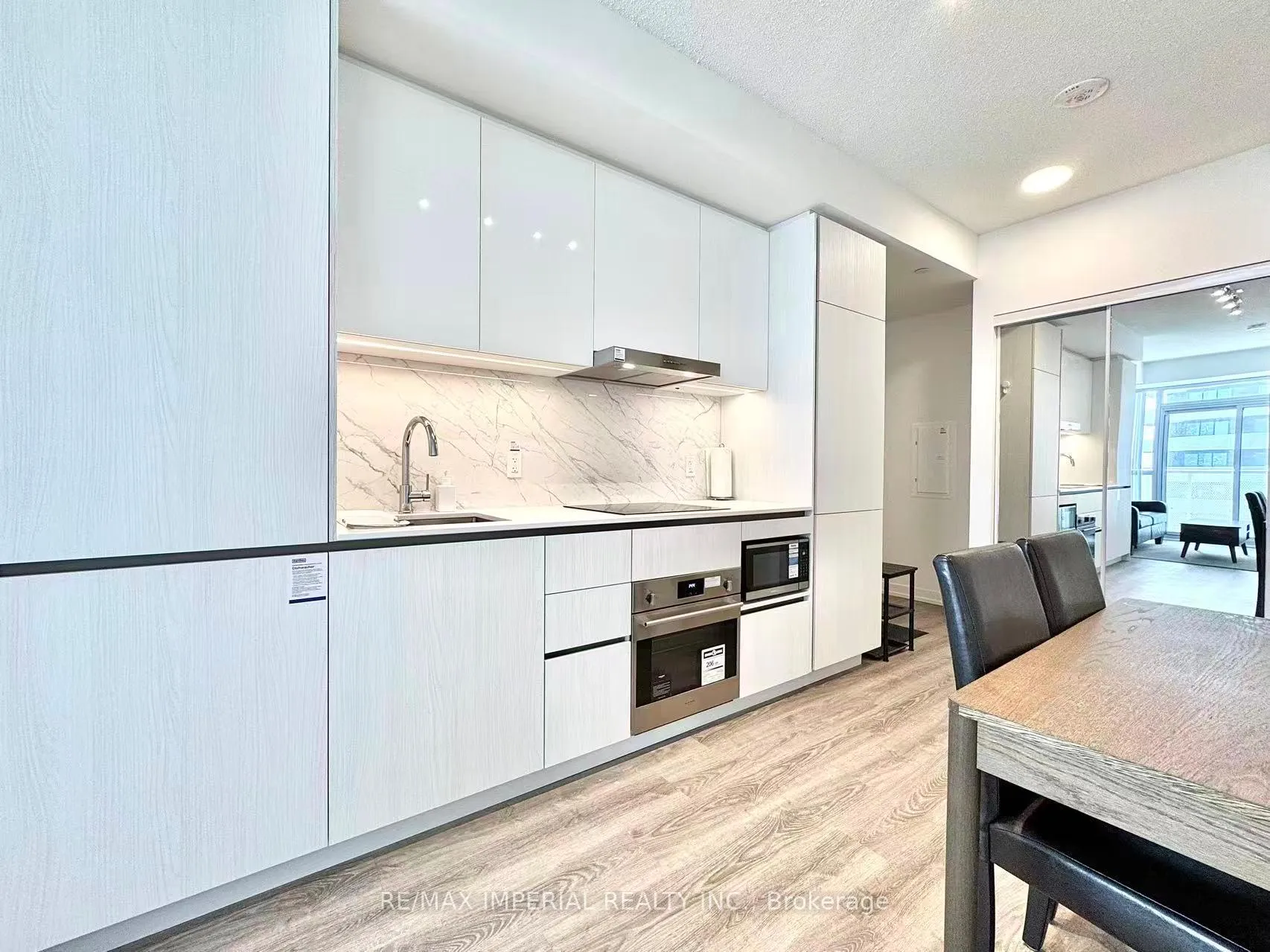 Photo 4 of Unit 1901, 8 Interchange Way, Vaughan, Vaughan Corporate Centre — HOMEH