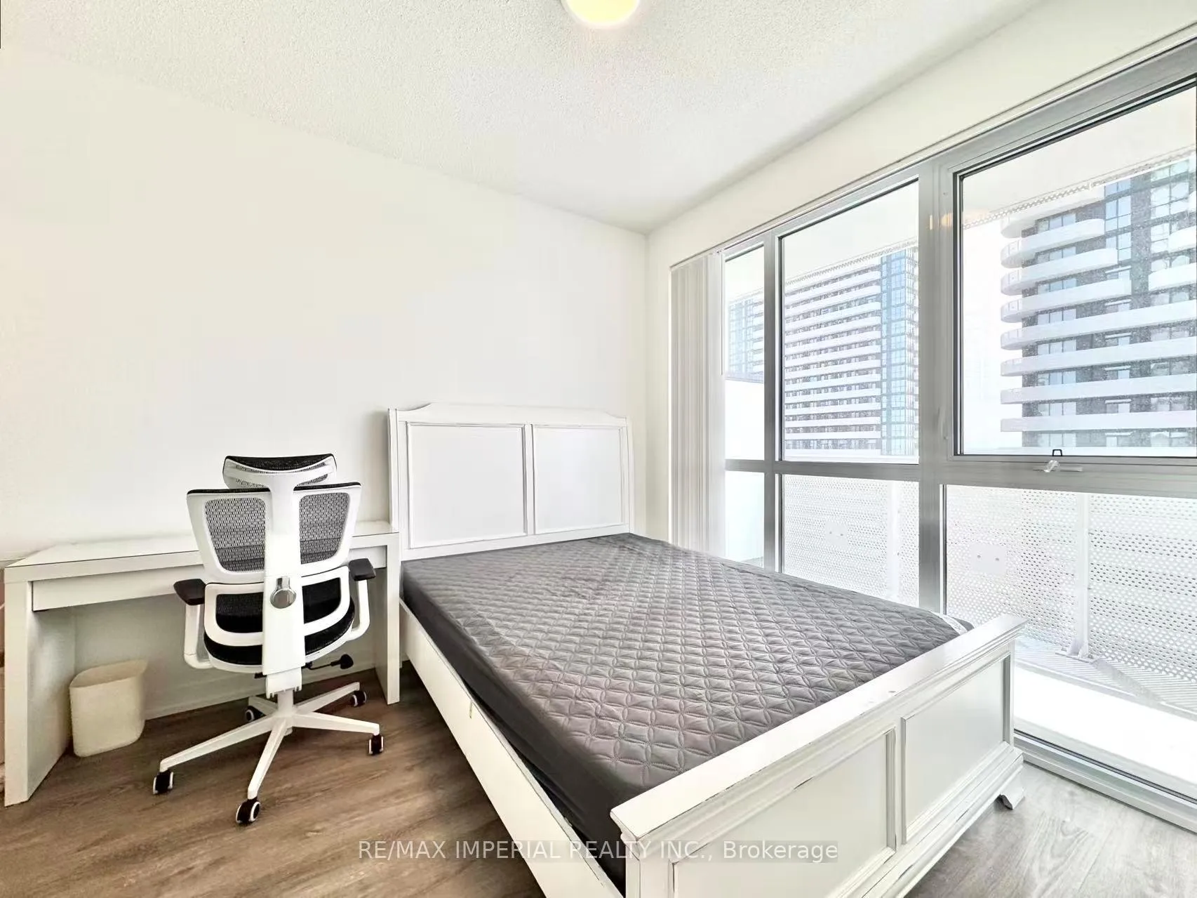 Photo 10 of Unit 1901, 8 Interchange Way, Vaughan, Vaughan Corporate Centre — HOMEH