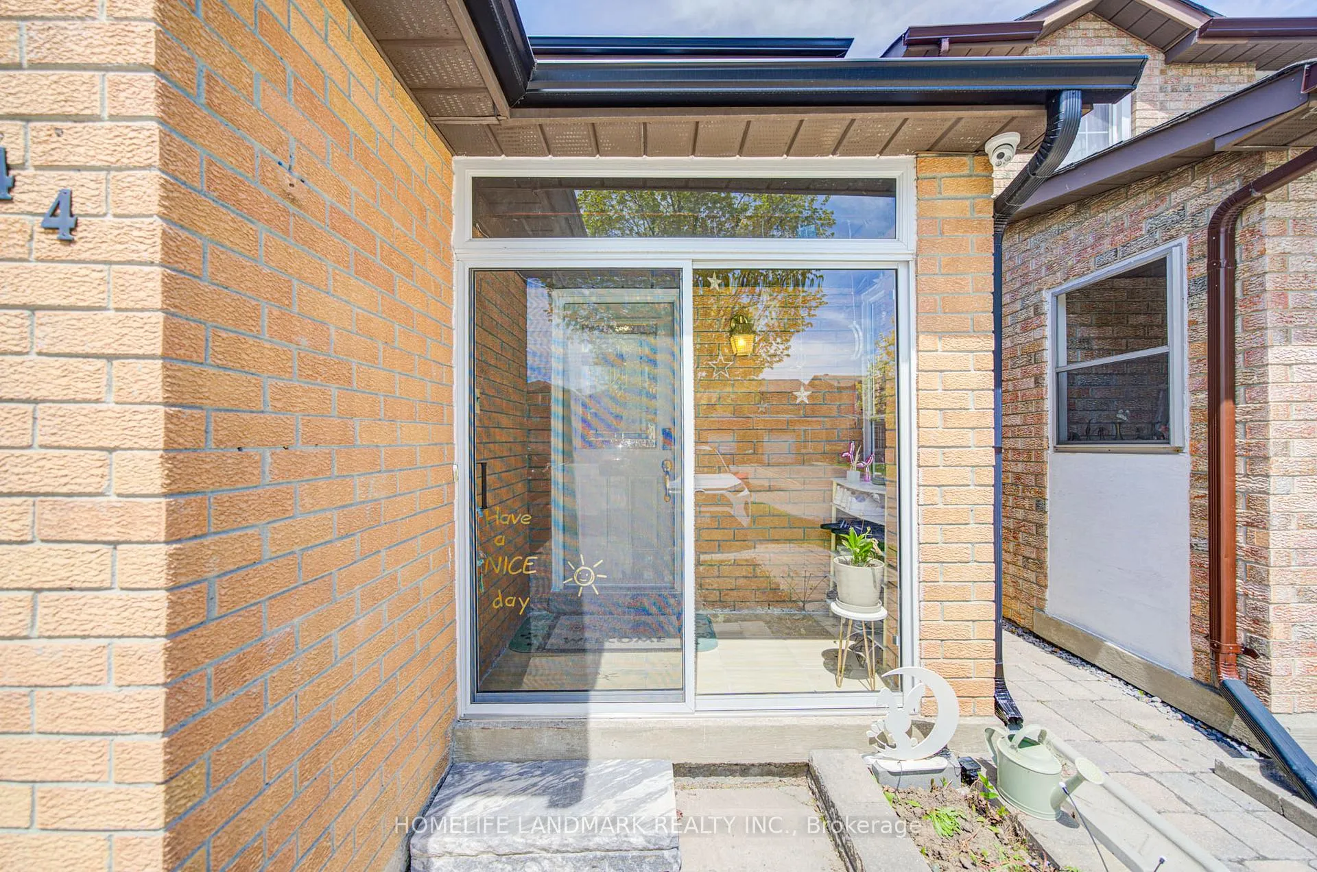 Photo 3 of 44 Duxford Crescent, Markham, Milliken Mills East — HOMEH