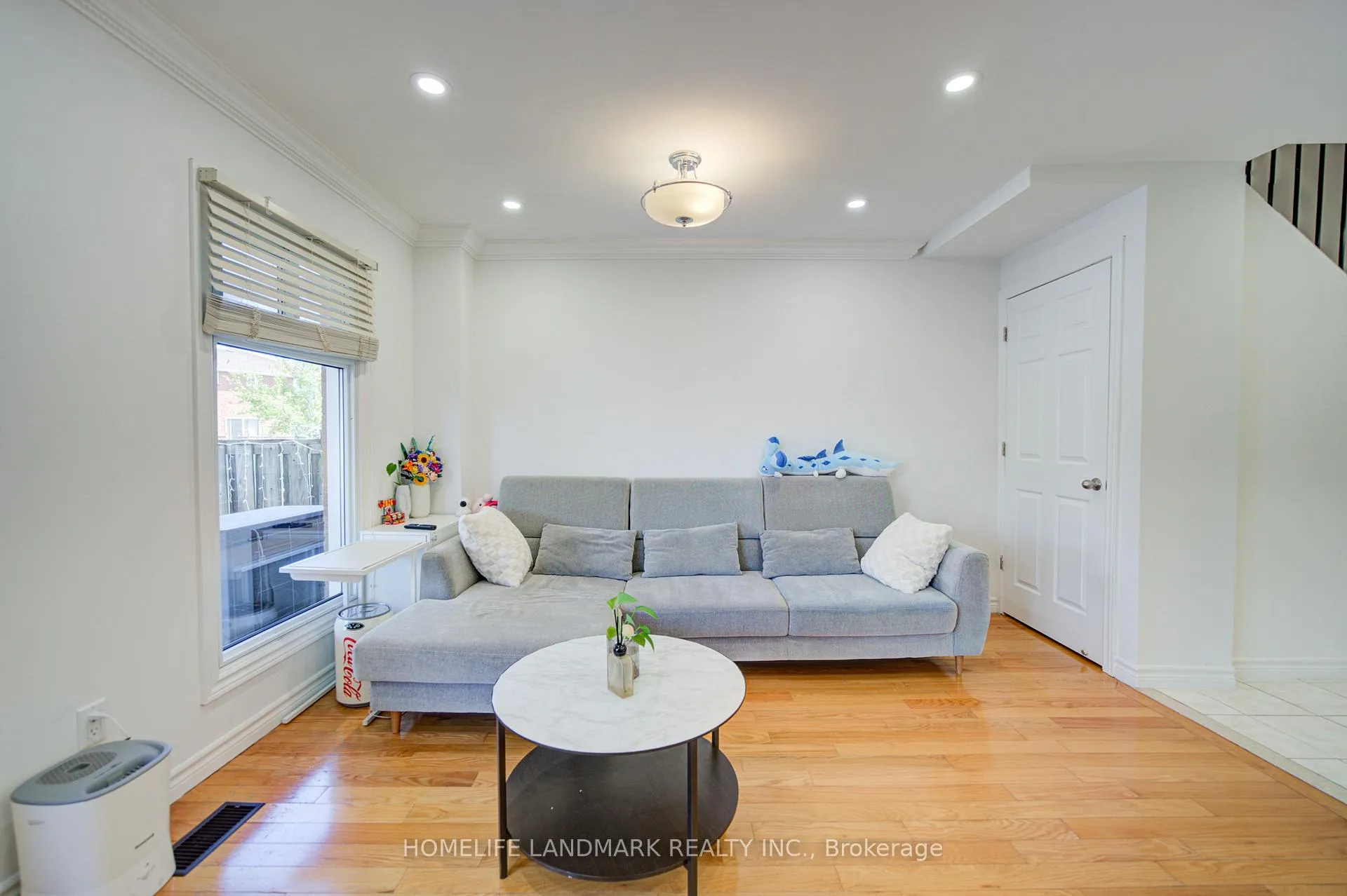 Photo 9 of 44 Duxford Crescent, Markham, Milliken Mills East — HOMEH