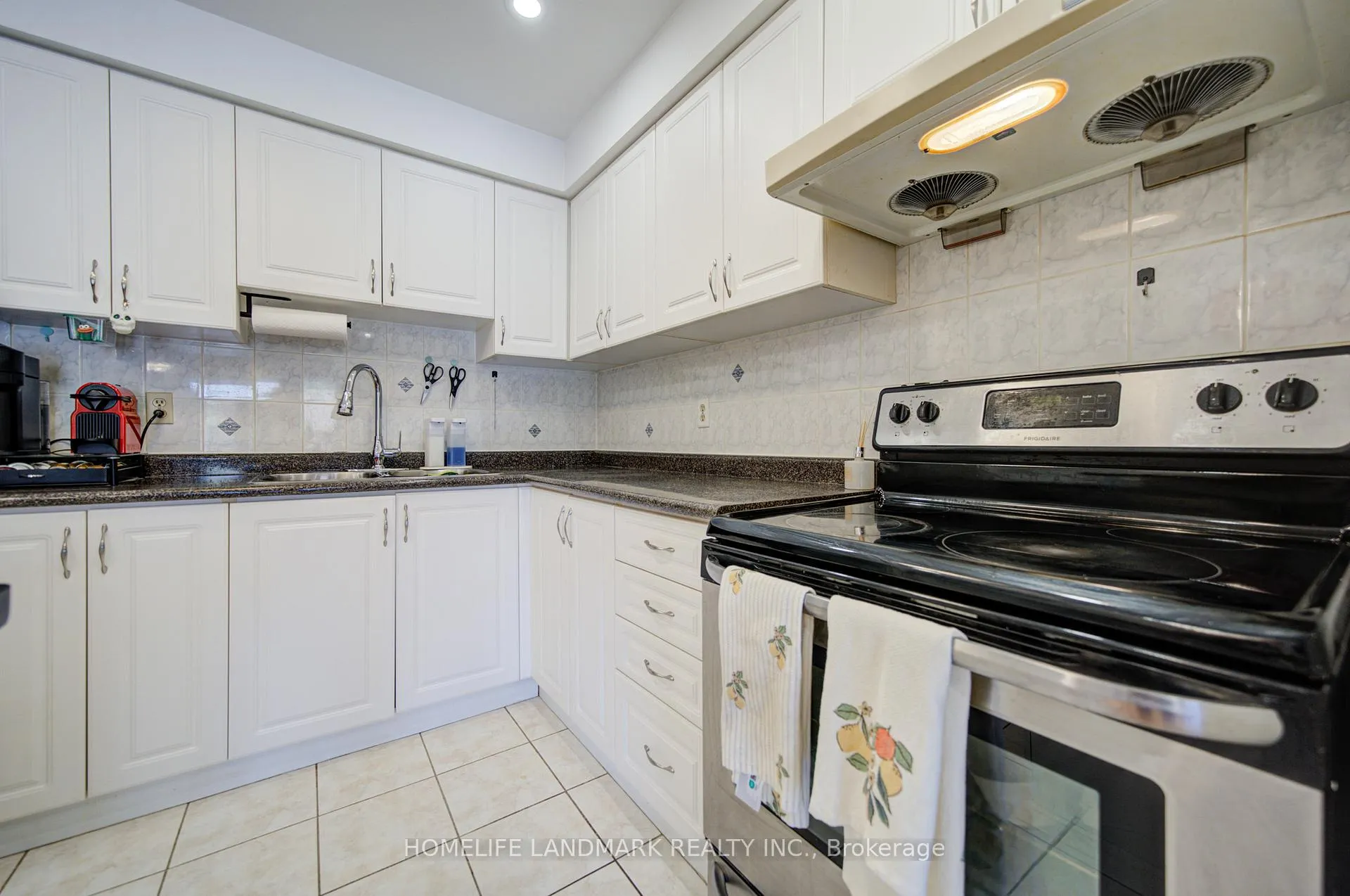 Photo 14 of 44 Duxford Crescent, Markham, Milliken Mills East — HOMEH