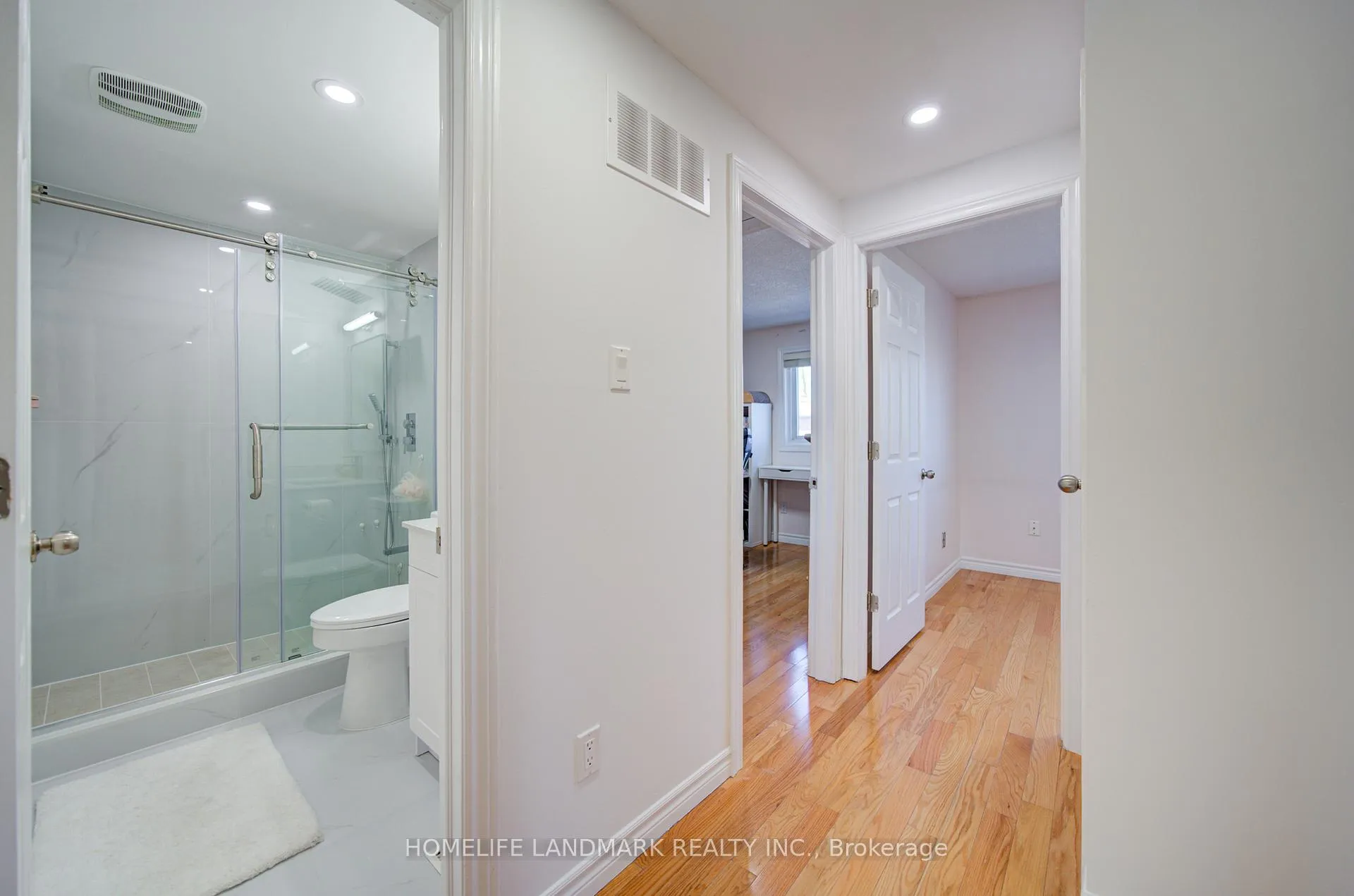 Photo 17 of 44 Duxford Crescent, Markham, Milliken Mills East — HOMEH