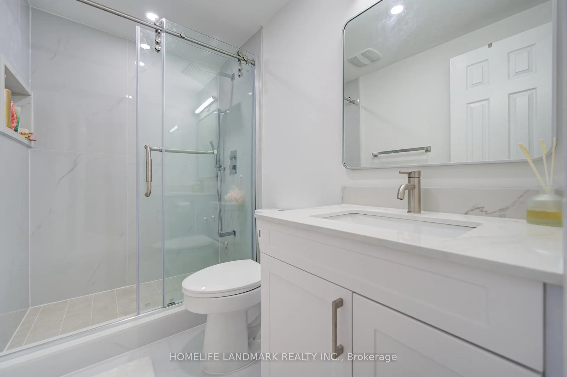 Photo 21 of 44 Duxford Crescent, Markham, Milliken Mills East — HOMEH