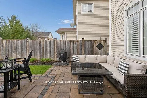 Photo 36 of 9 Dunstable Drive, Whitby, Brooklin — HOMEH