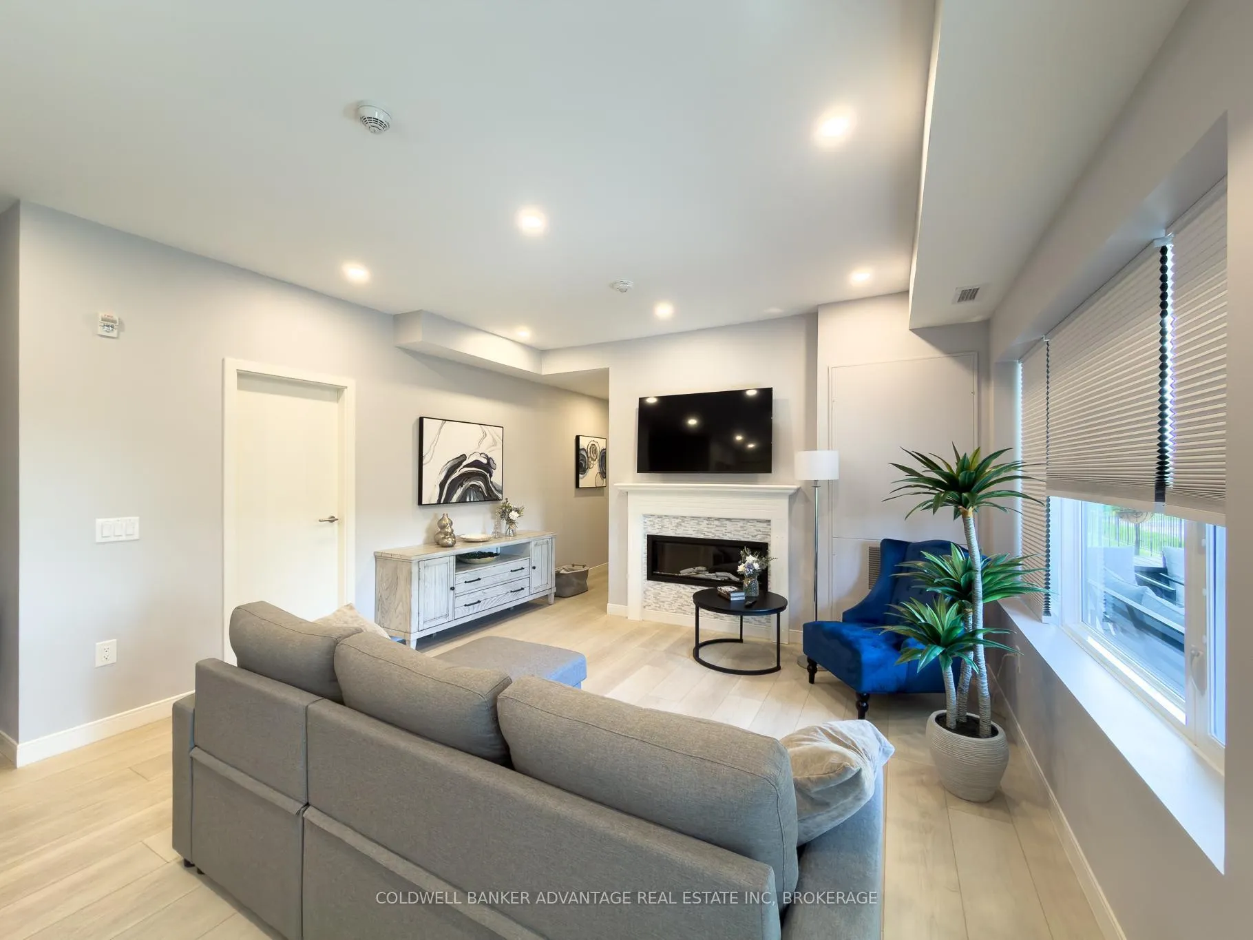 Photo 11 of Unit 104, 119 Lincoln Street, Welland, Broadway — HOMEH