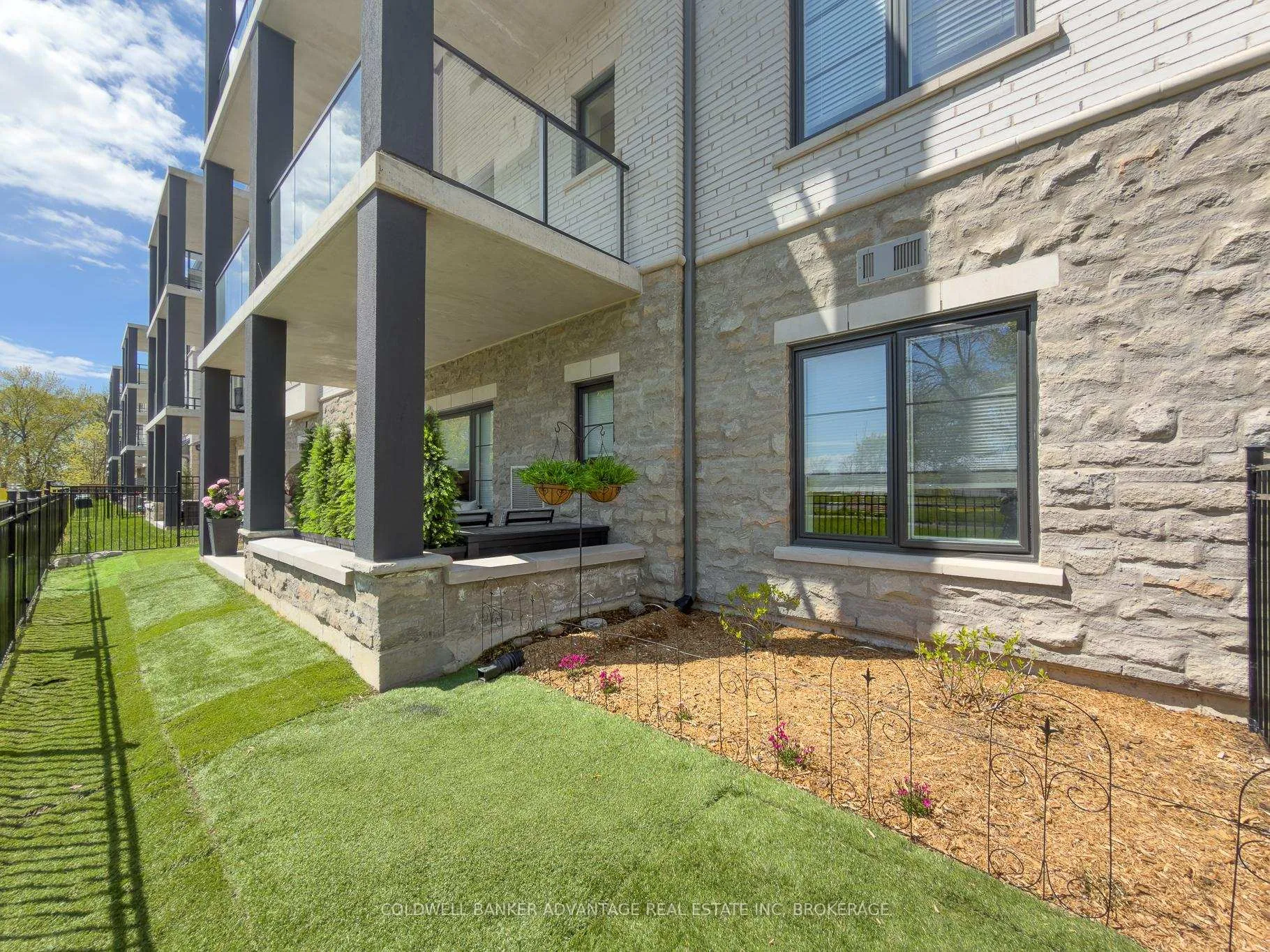 Photo 23 of Unit 104, 119 Lincoln Street, Welland, Broadway — HOMEH