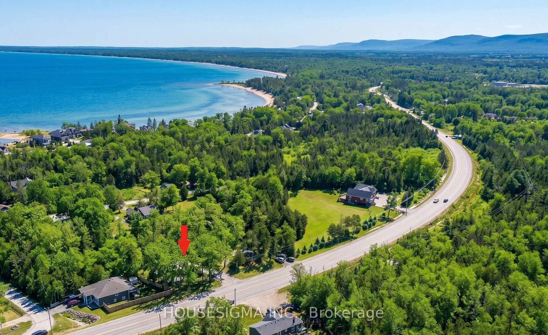 Photo 6 of 8892 Beachwood Road, Wasaga Beach — HOMEH