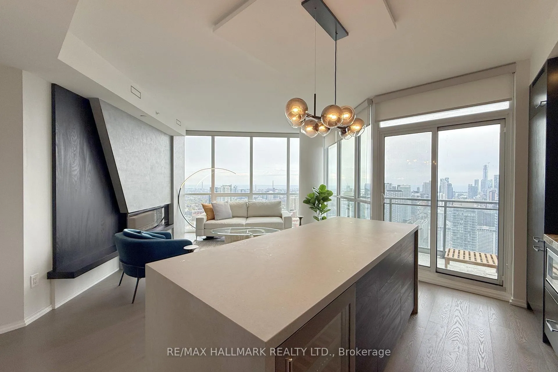 Photo 2 of Unit 4915, 45 Charles Street E, Toronto, Church-Yonge Corridor — HOMEH