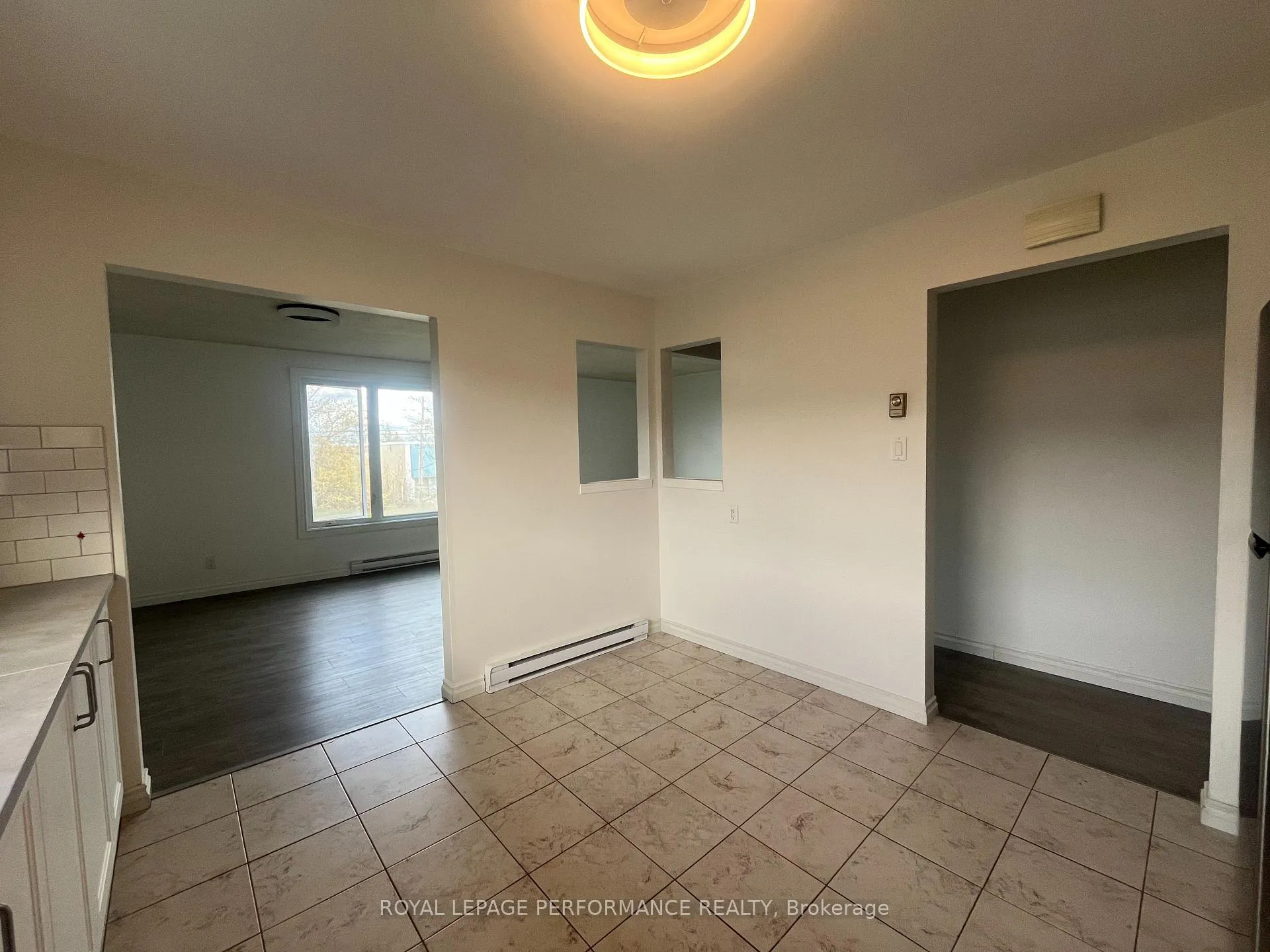 Photo 7 of 1702 Russell Road, Ottawa, Riverview Park — HOMEH