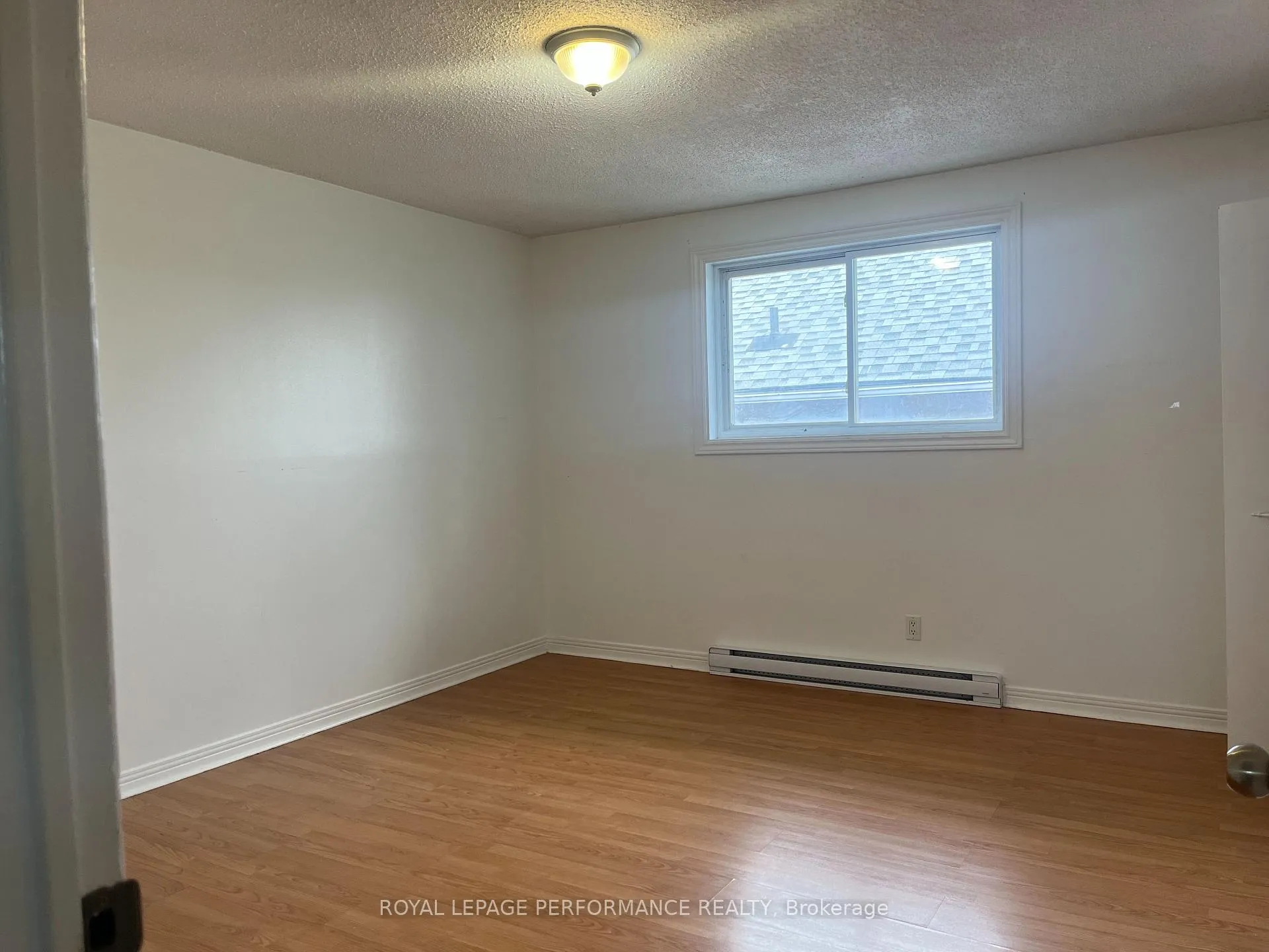 Photo 9 of 1702 Russell Road, Ottawa, Riverview Park — HOMEH