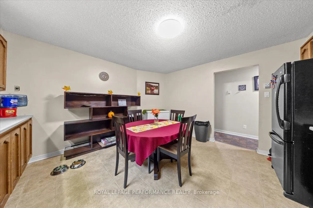 Photo 16 of 1702 Russell Road, Ottawa, Riverview Park — HOMEH