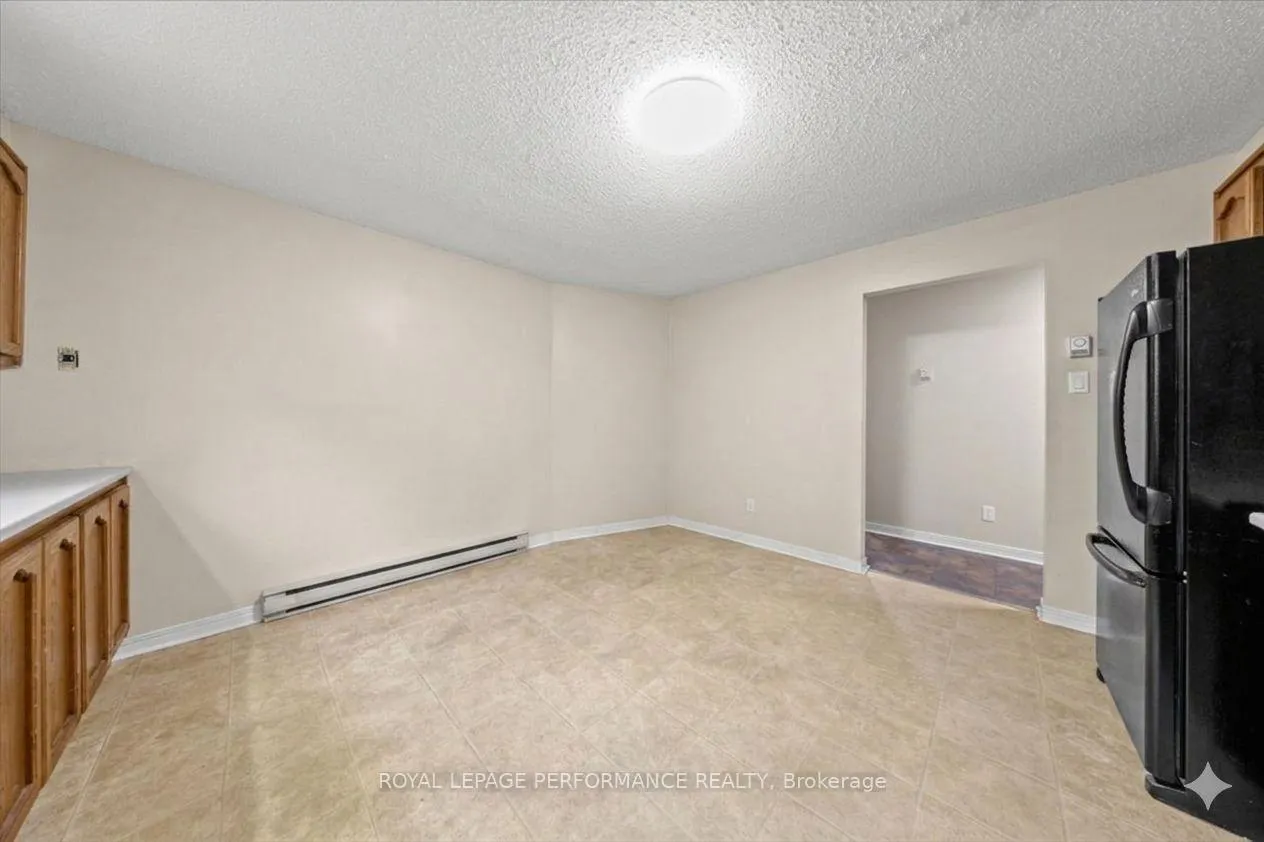 Photo 17 of 1702 Russell Road, Ottawa, Riverview Park — HOMEH