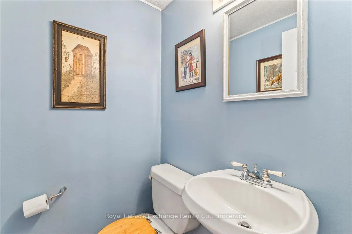 Photo 11 of 27 Inverlyn Crescent S, Kincardine — HOMEH