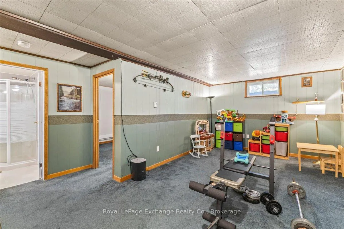 Photo 18 of 27 Inverlyn Crescent S, Kincardine — HOMEH