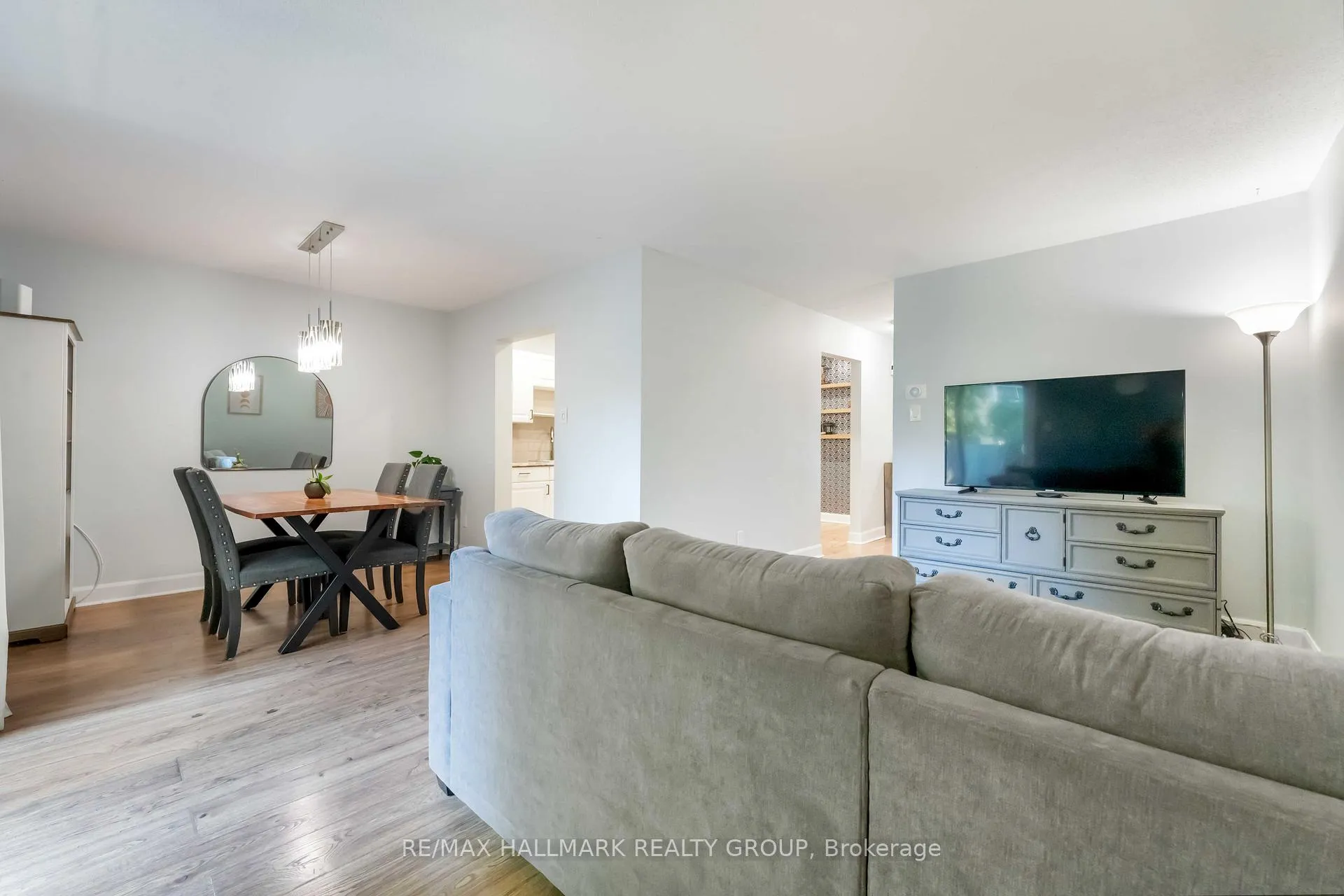 Photo 8 of Unit 32, 6463 Timothy Court, Ottawa, Convent Glen North — HOMEH