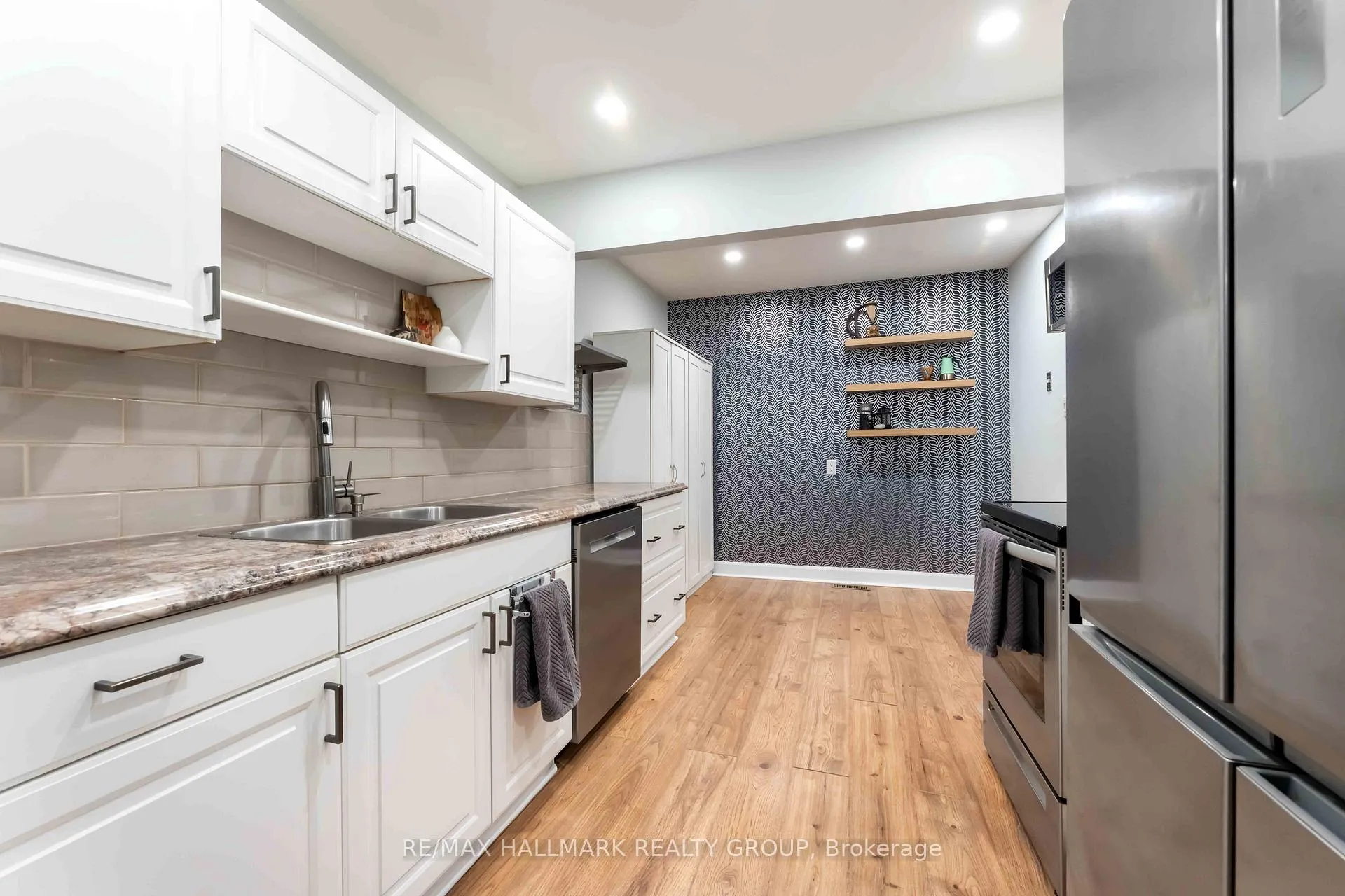 Photo 13 of Unit 32, 6463 Timothy Court, Ottawa, Convent Glen North — HOMEH