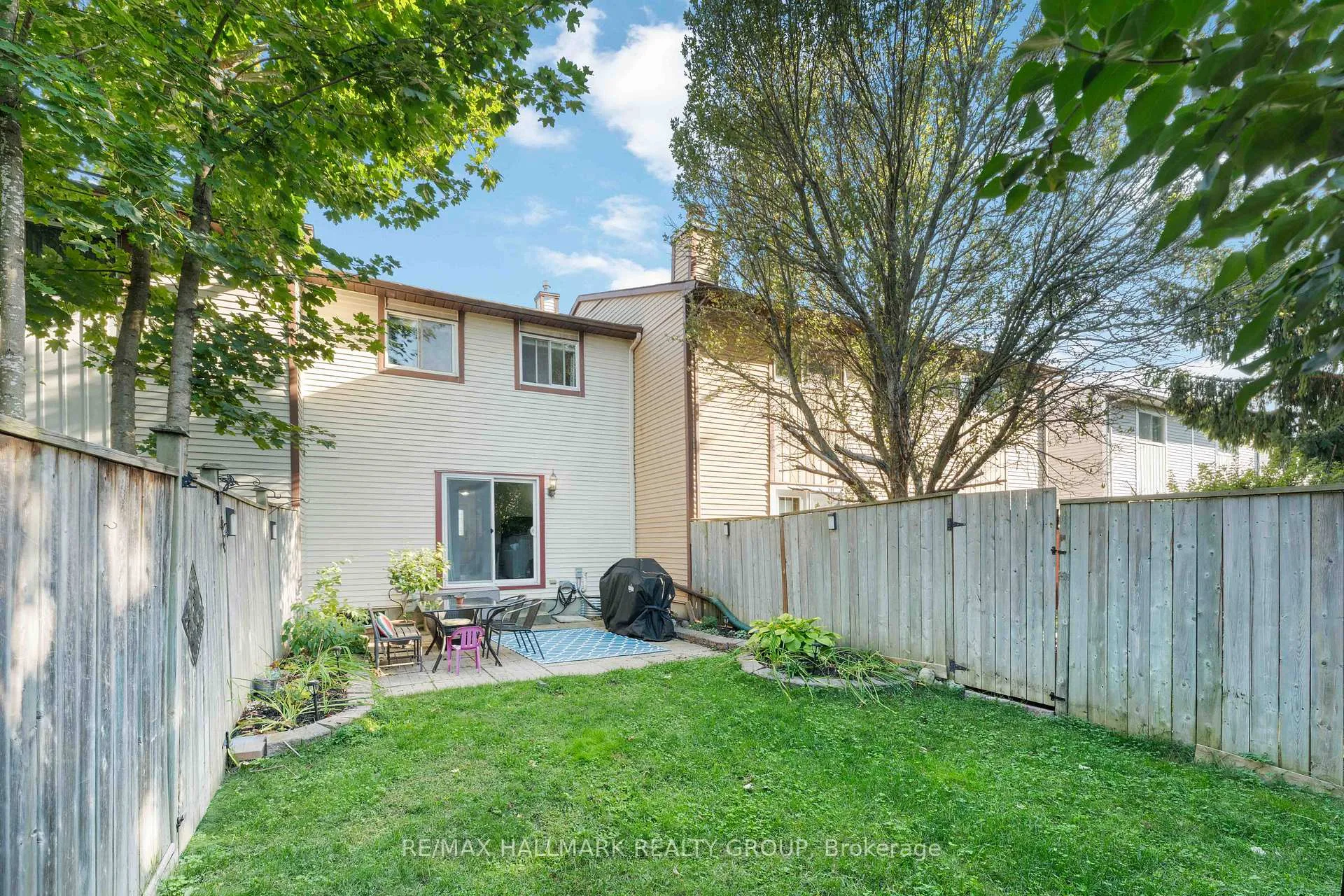 Photo 39 of Unit 32, 6463 Timothy Court, Ottawa, Convent Glen North — HOMEH