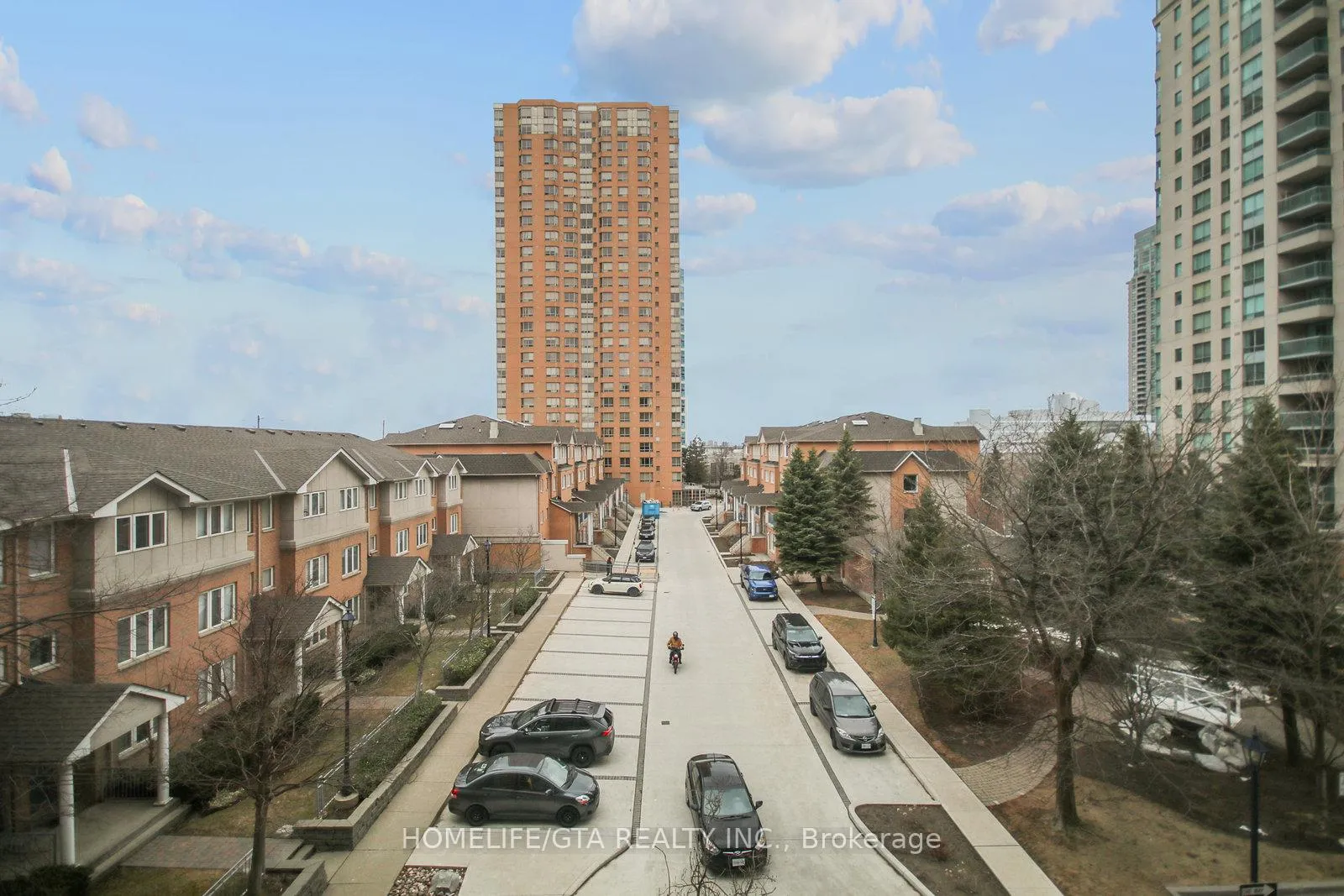 Front of Unit 571, 123 Omni Drive