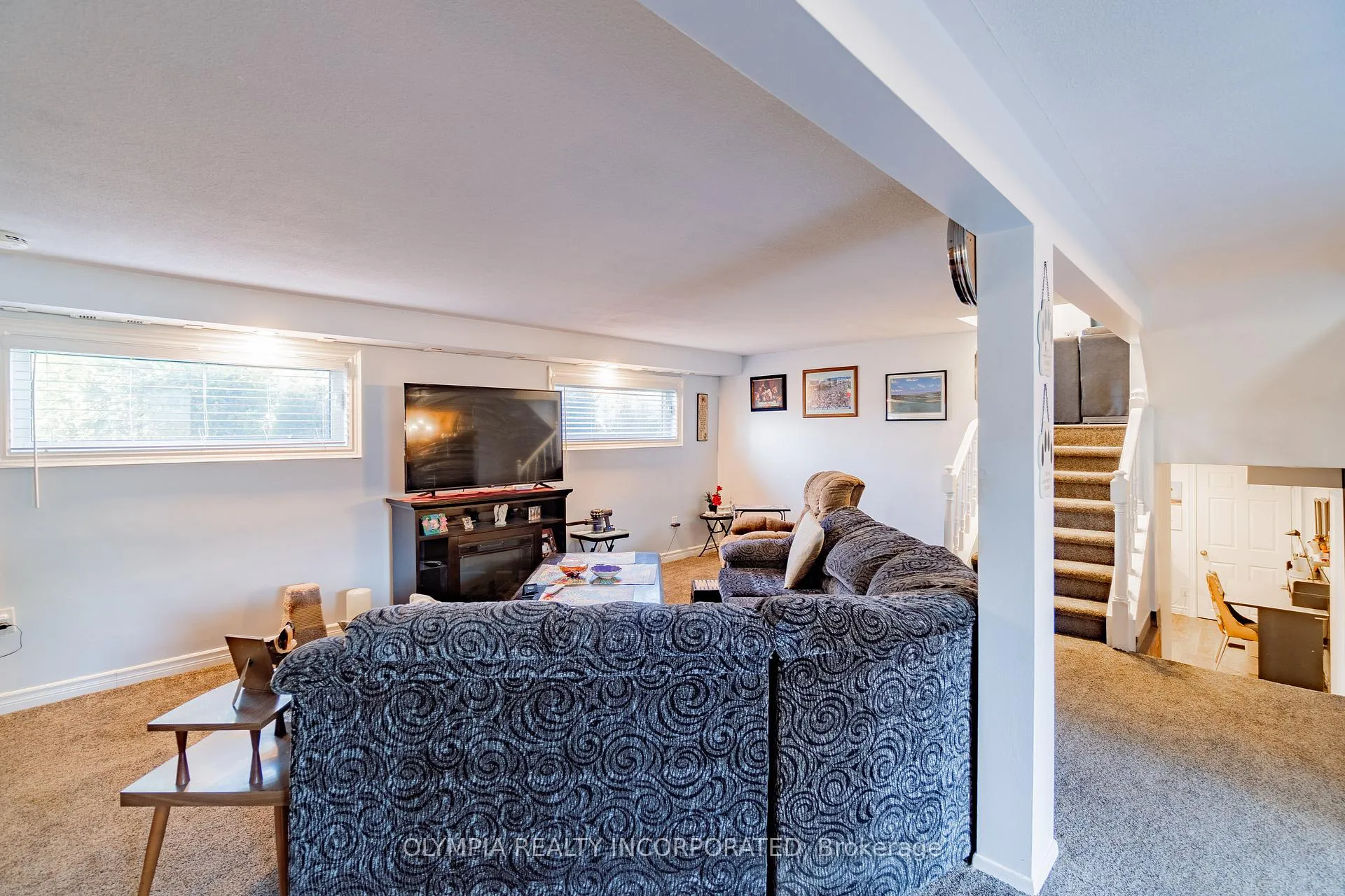 Photo 13 of 8133 Sarah Street, Niagara Falls, Chippawa — HOMEH