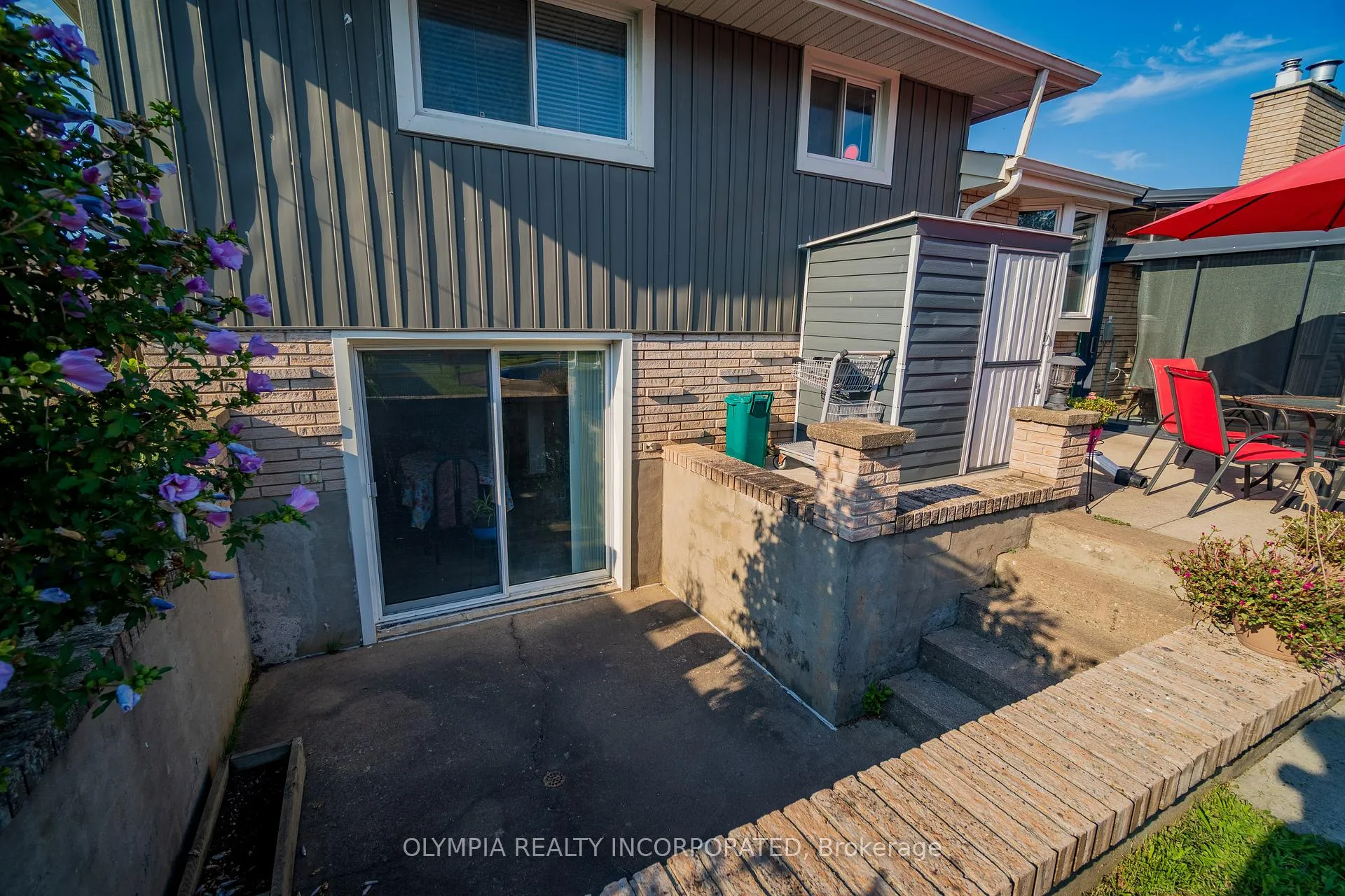 Photo 15 of 8133 Sarah Street, Niagara Falls, Chippawa — HOMEH