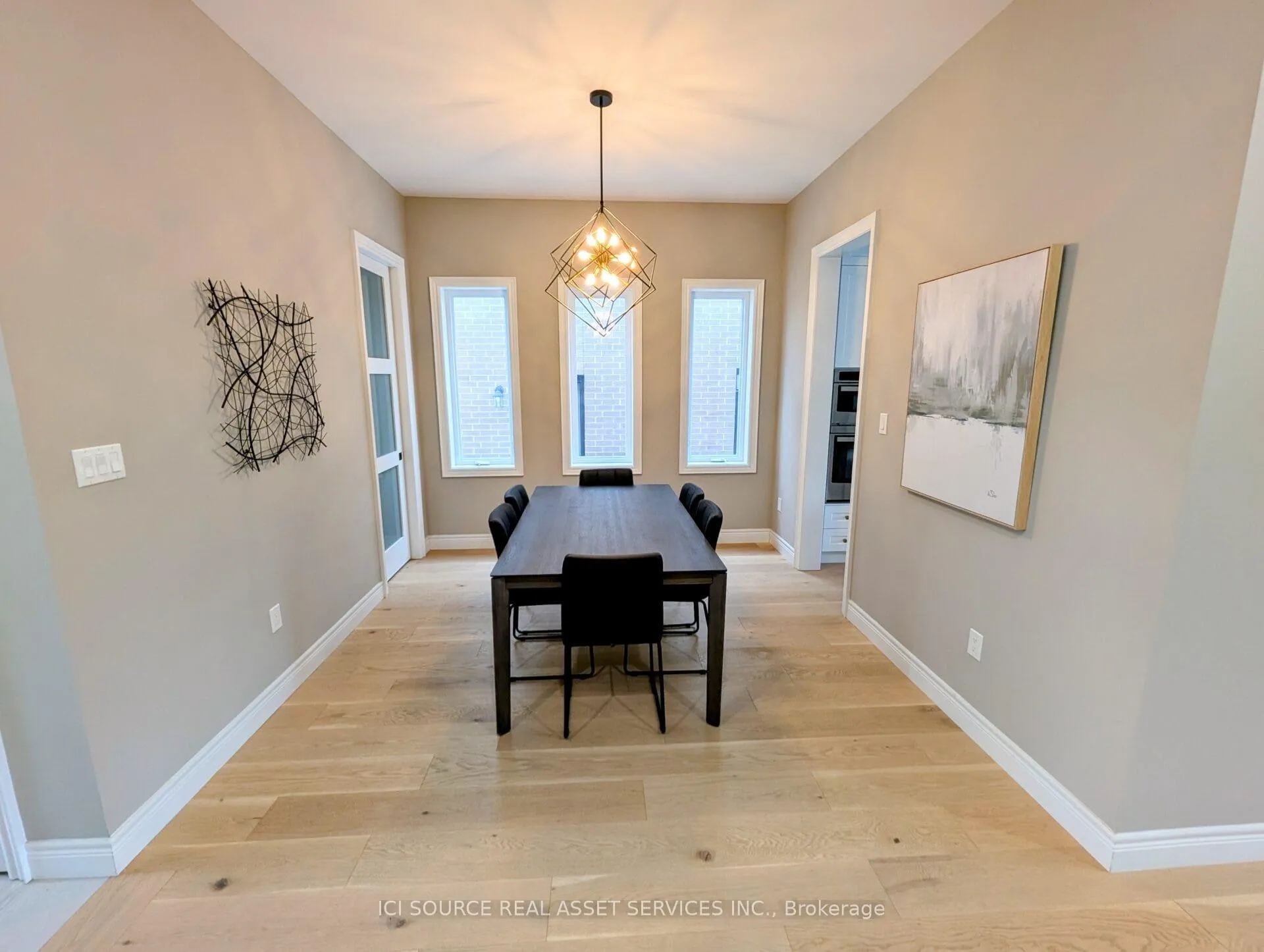 Photo 8 of 183 Ambrous Crescent, Guelph, Kortright East — HOMEH