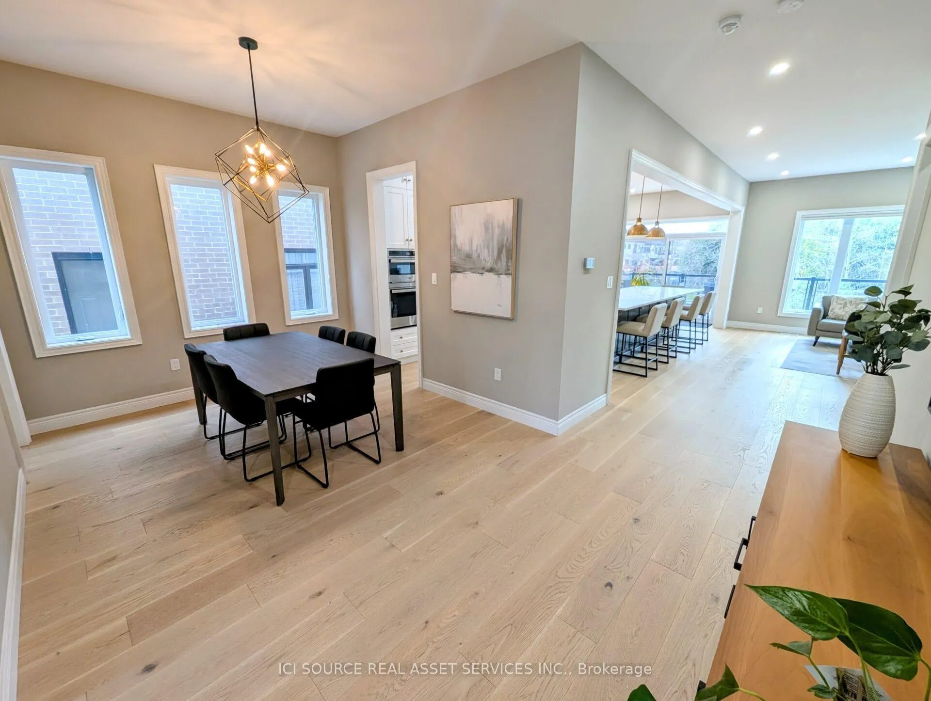 Photo 9 of 183 Ambrous Crescent, Guelph, Kortright East — HOMEH