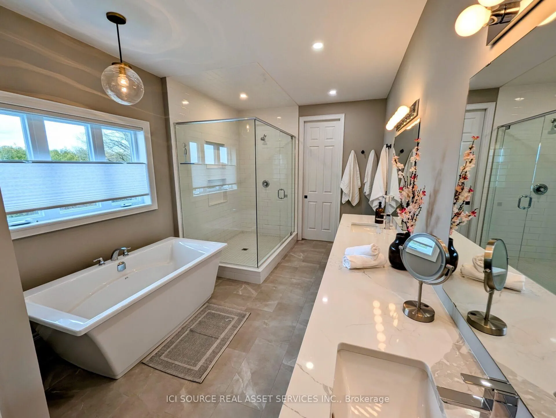 Photo 16 of 183 Ambrous Crescent, Guelph, Kortright East — HOMEH
