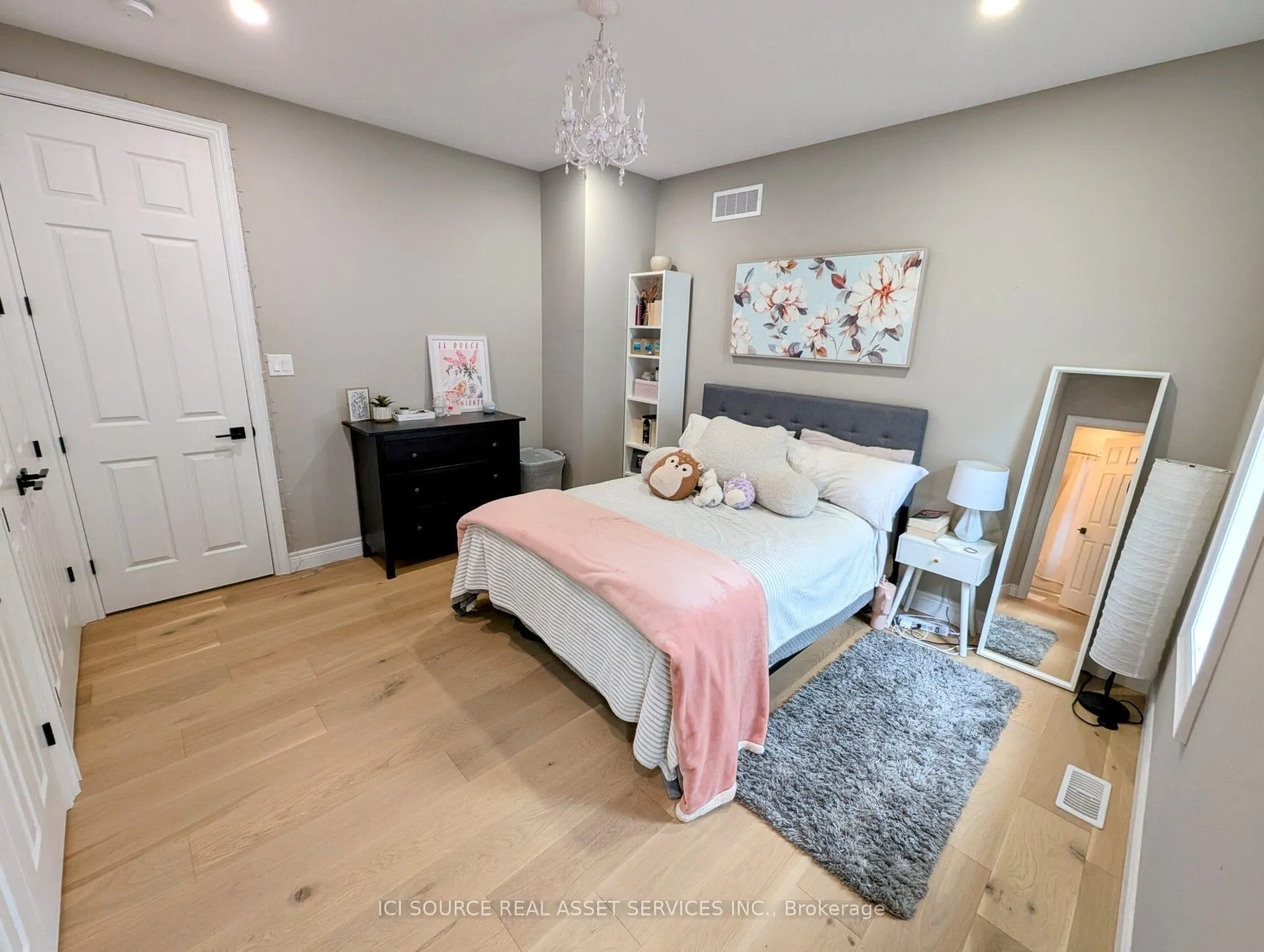 Photo 17 of 183 Ambrous Crescent, Guelph, Kortright East — HOMEH